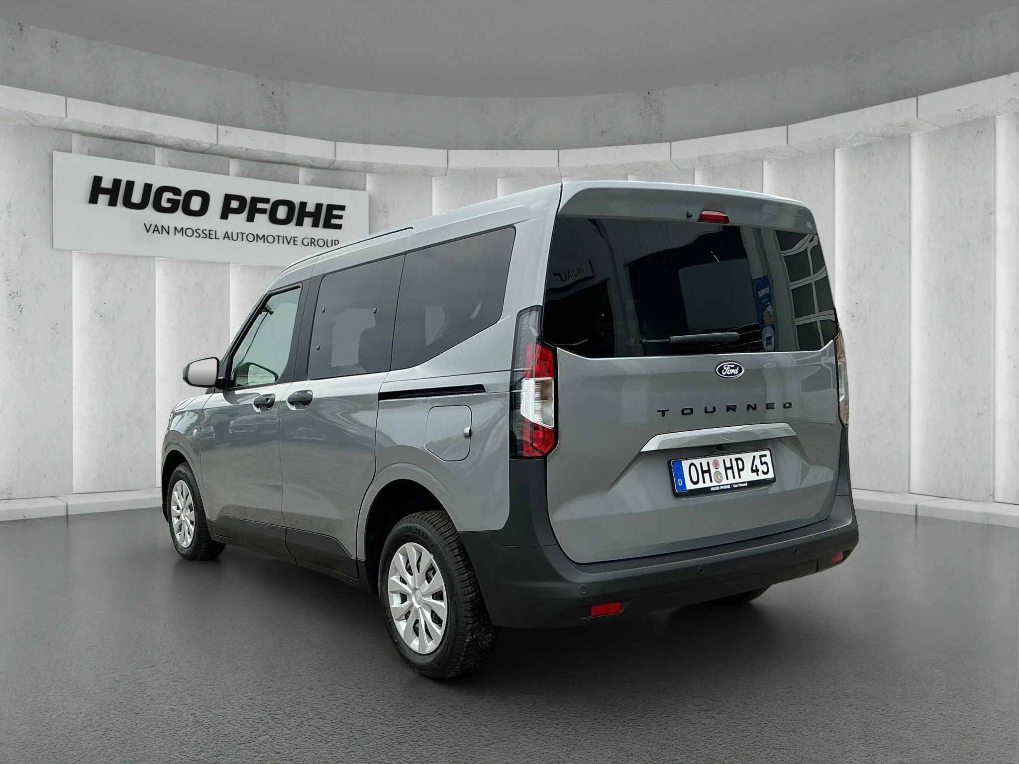 Ford-Tourneo Courier-image-2