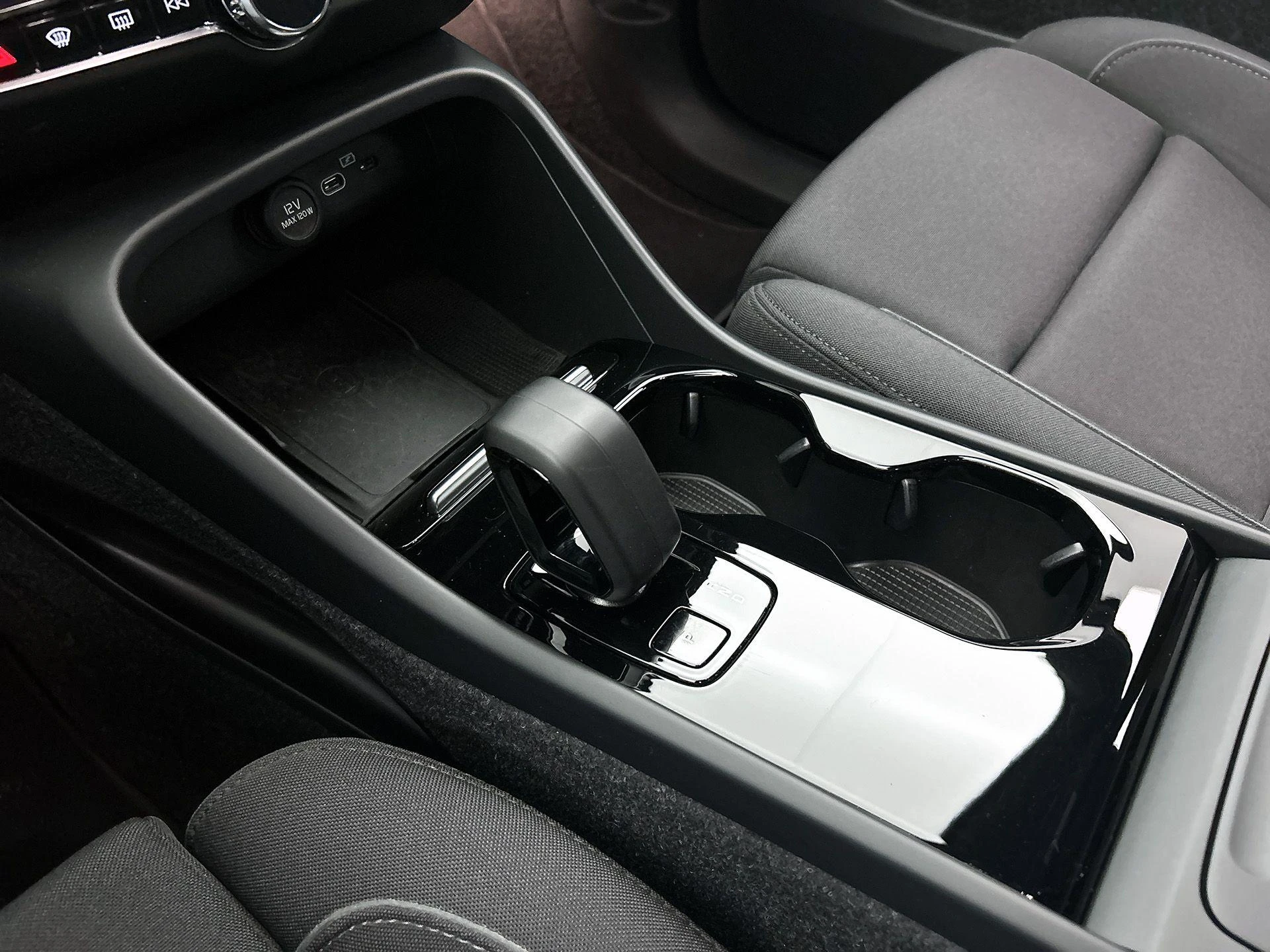 Volvo-XC40-image-27