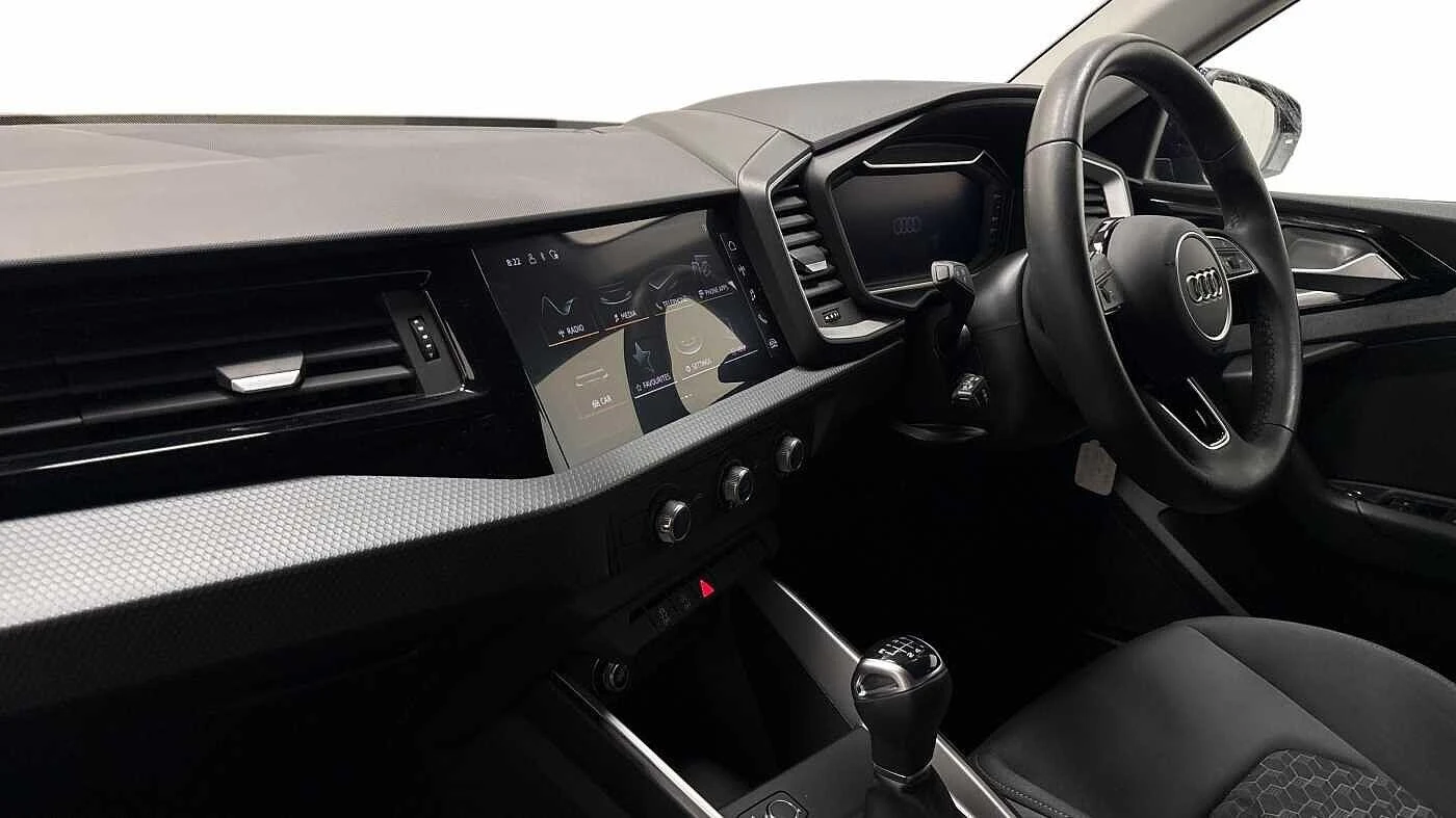 Audi-A1 Sportback-image-1