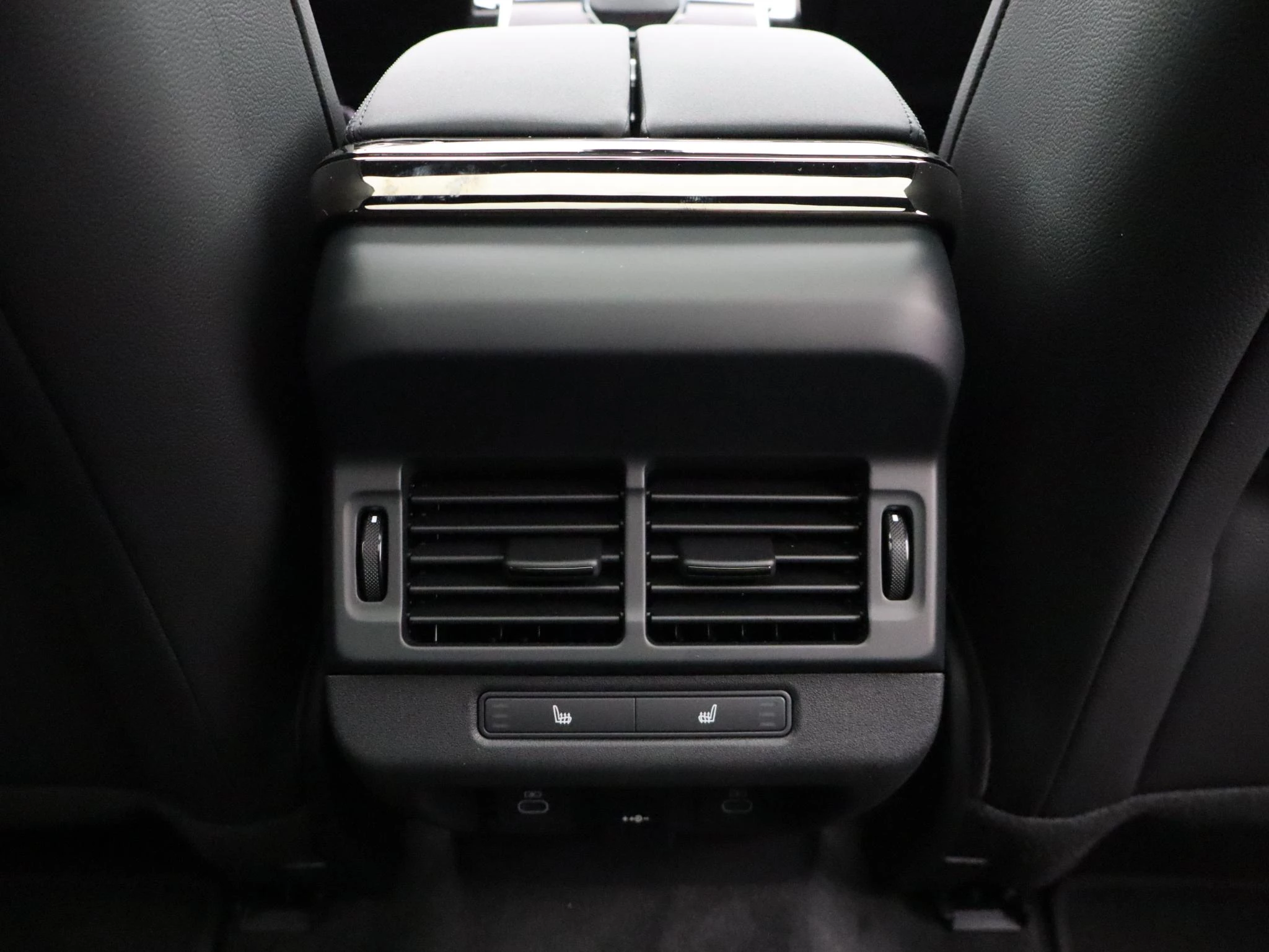 Land Rover-Range Rover Evoque-image-37