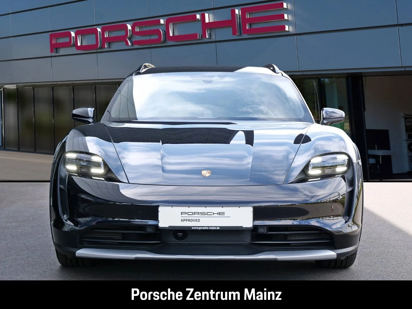 Porsche-Taycan-image-7