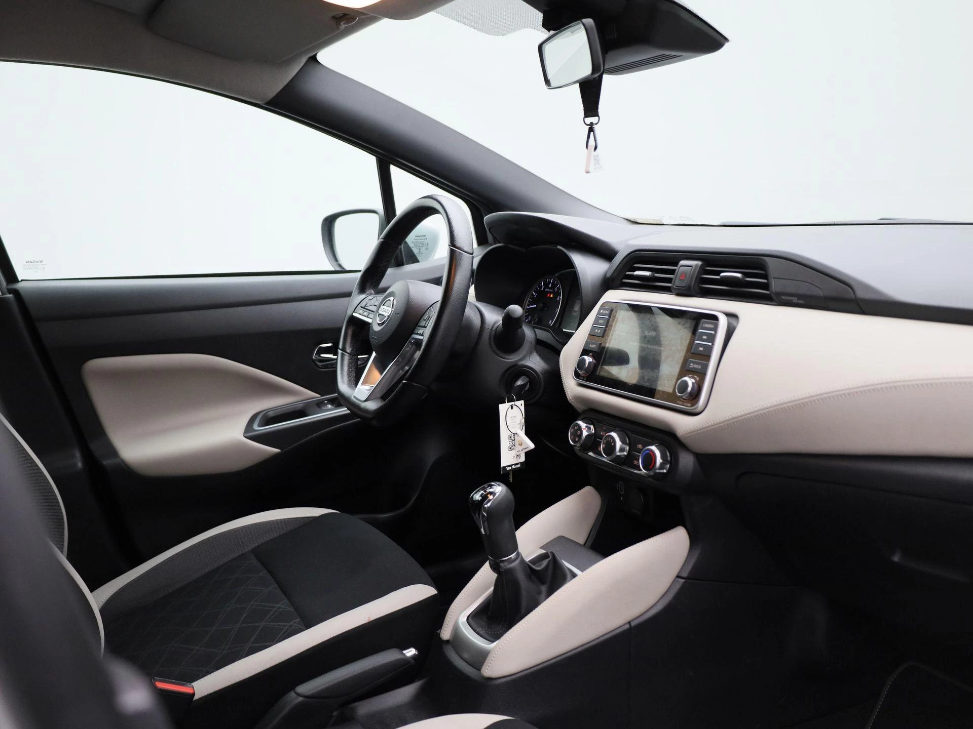 Nissan-Micra-image-27