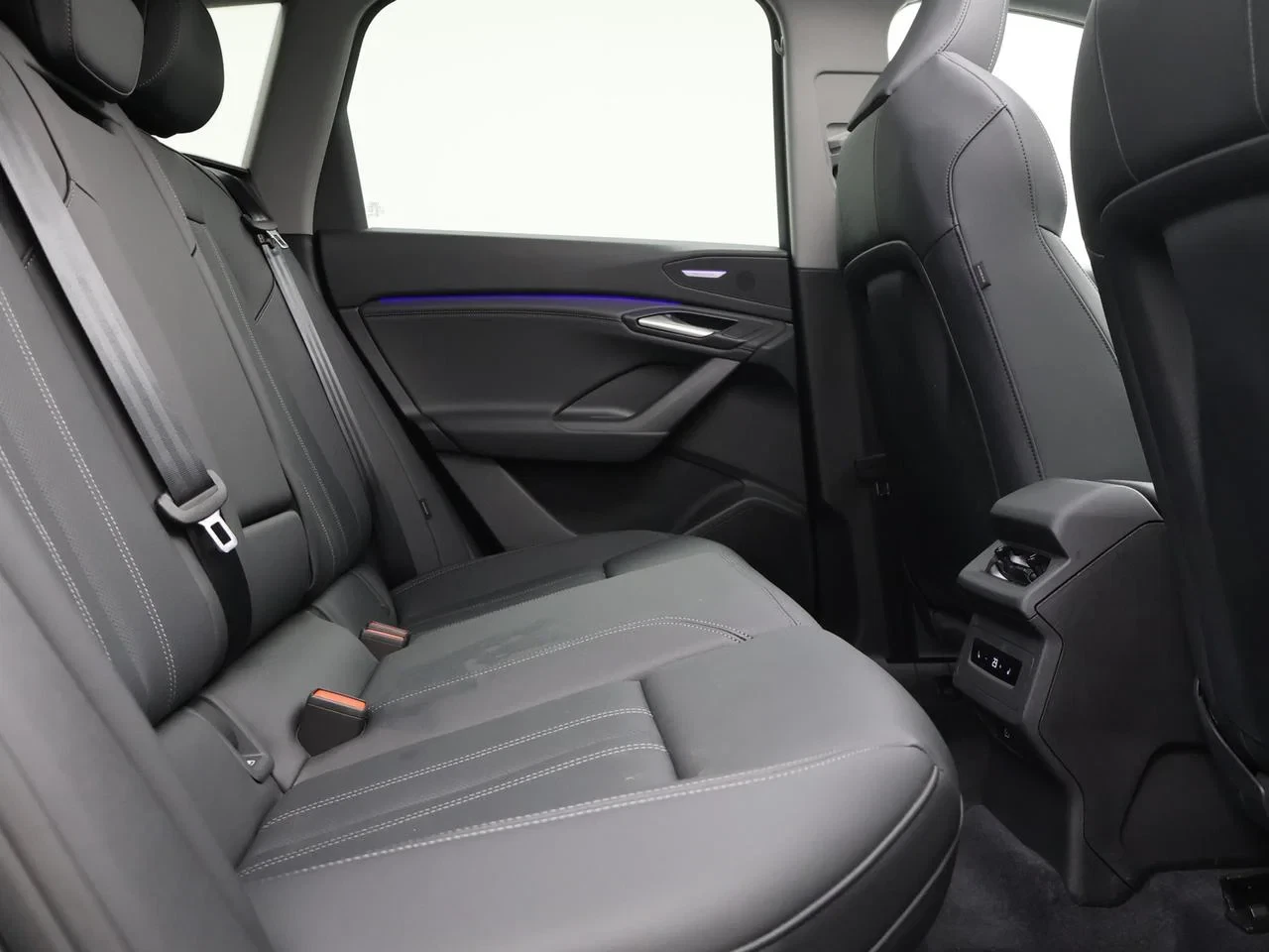 Audi-Q6 e-tron-image-10