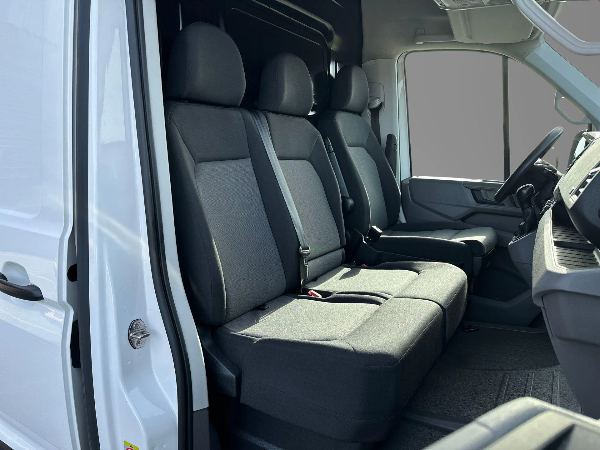 Volkswagen-Crafter-image-32