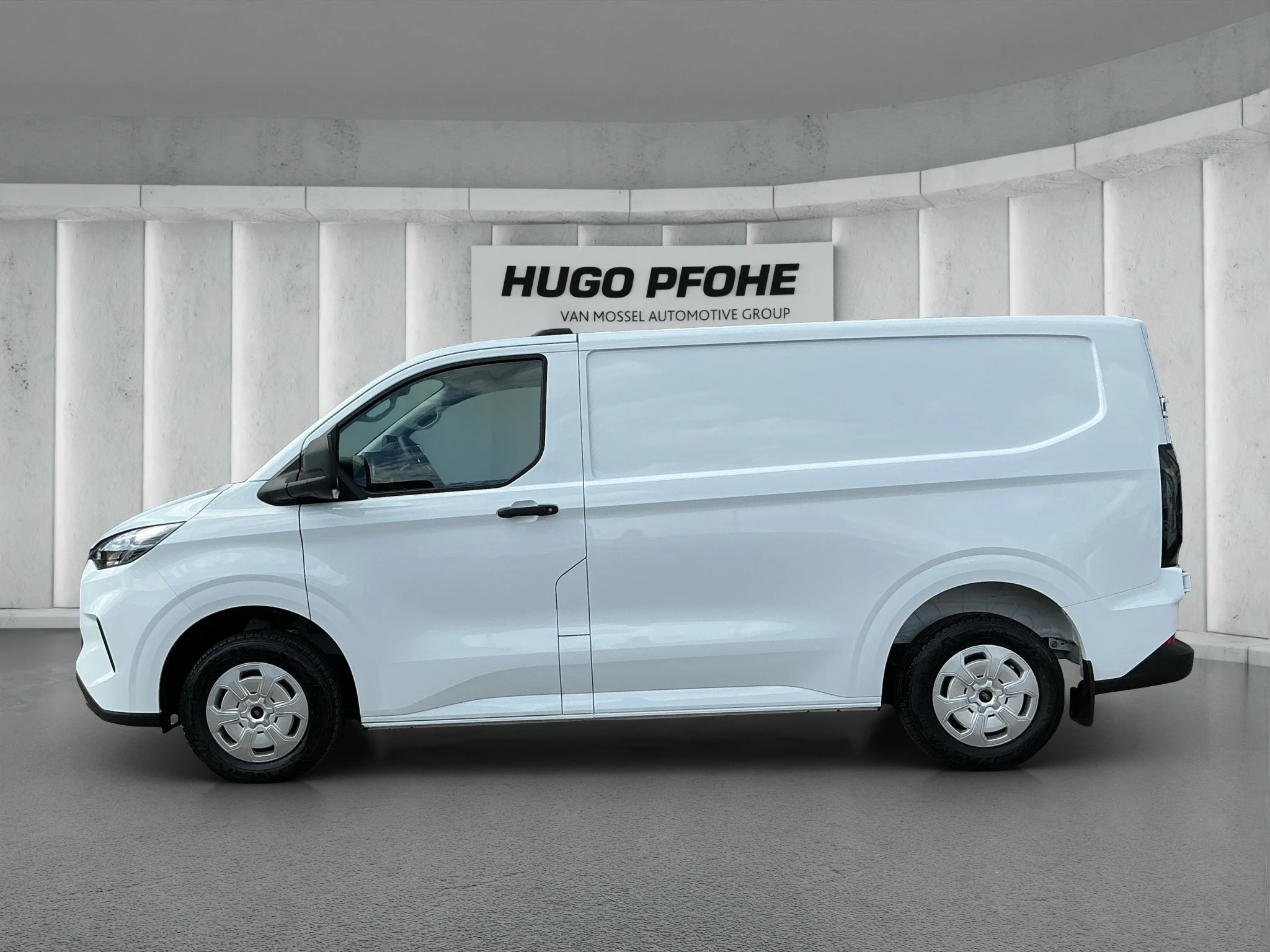 Ford-Transit Custom-image-1