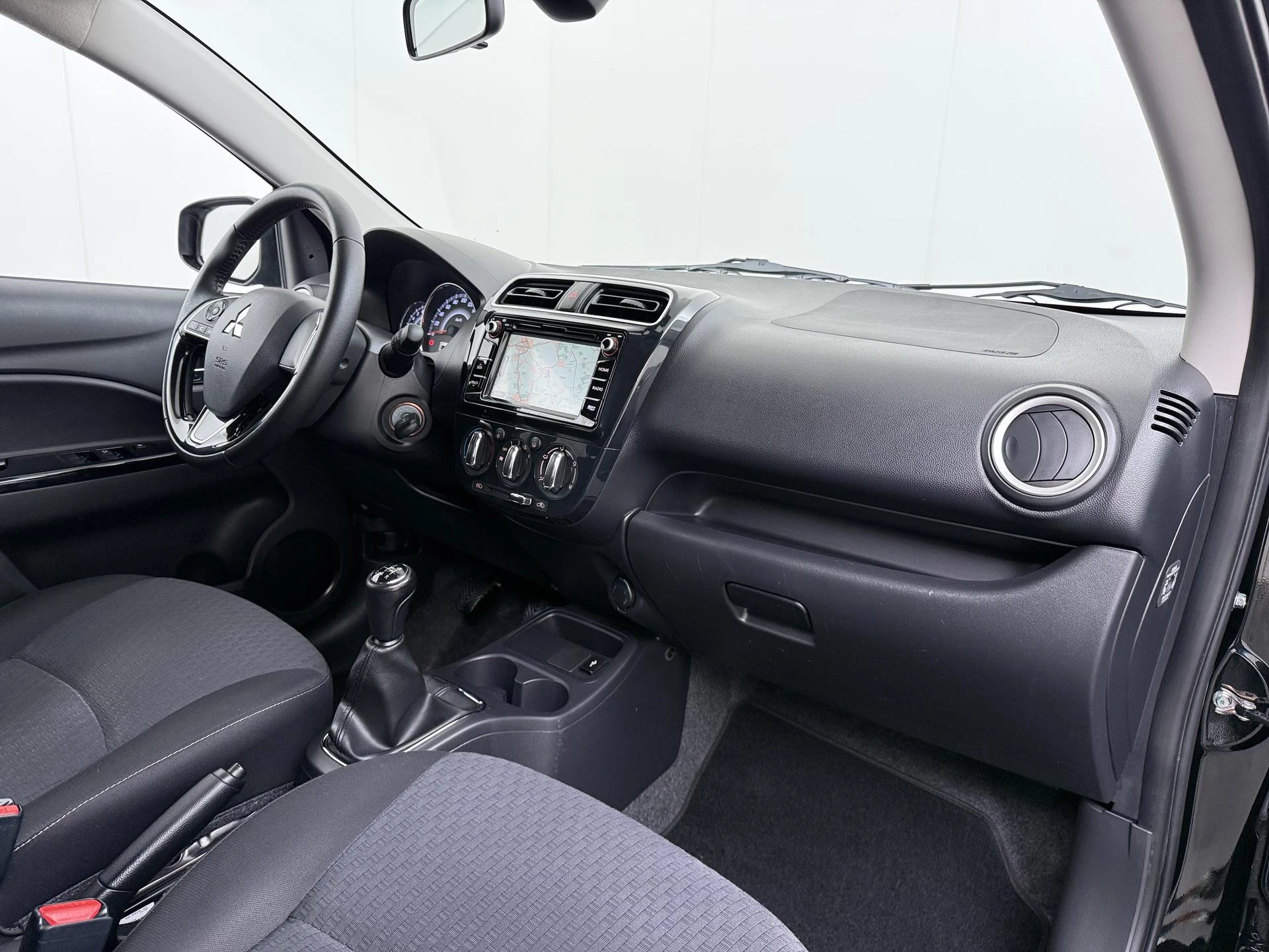 Mitsubishi-Space Star-image-30