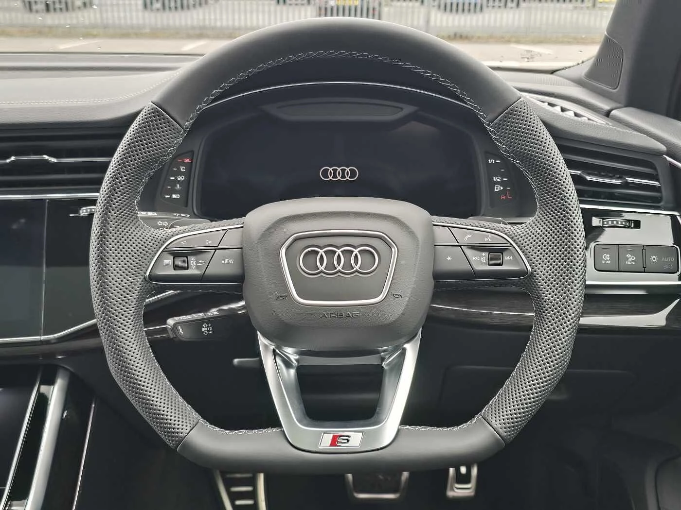 Audi-Q7-image-8