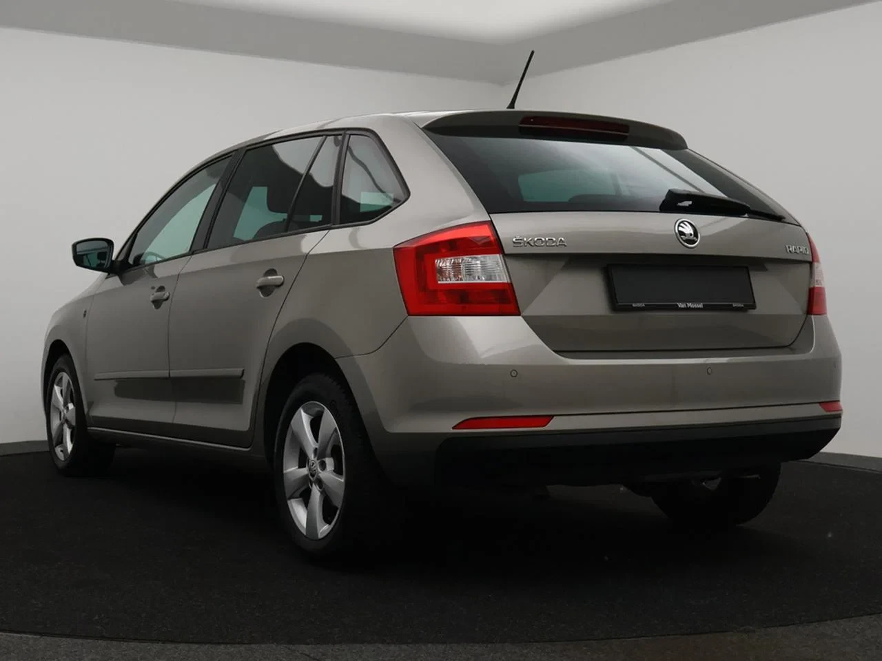 Škoda-Rapid-image-1