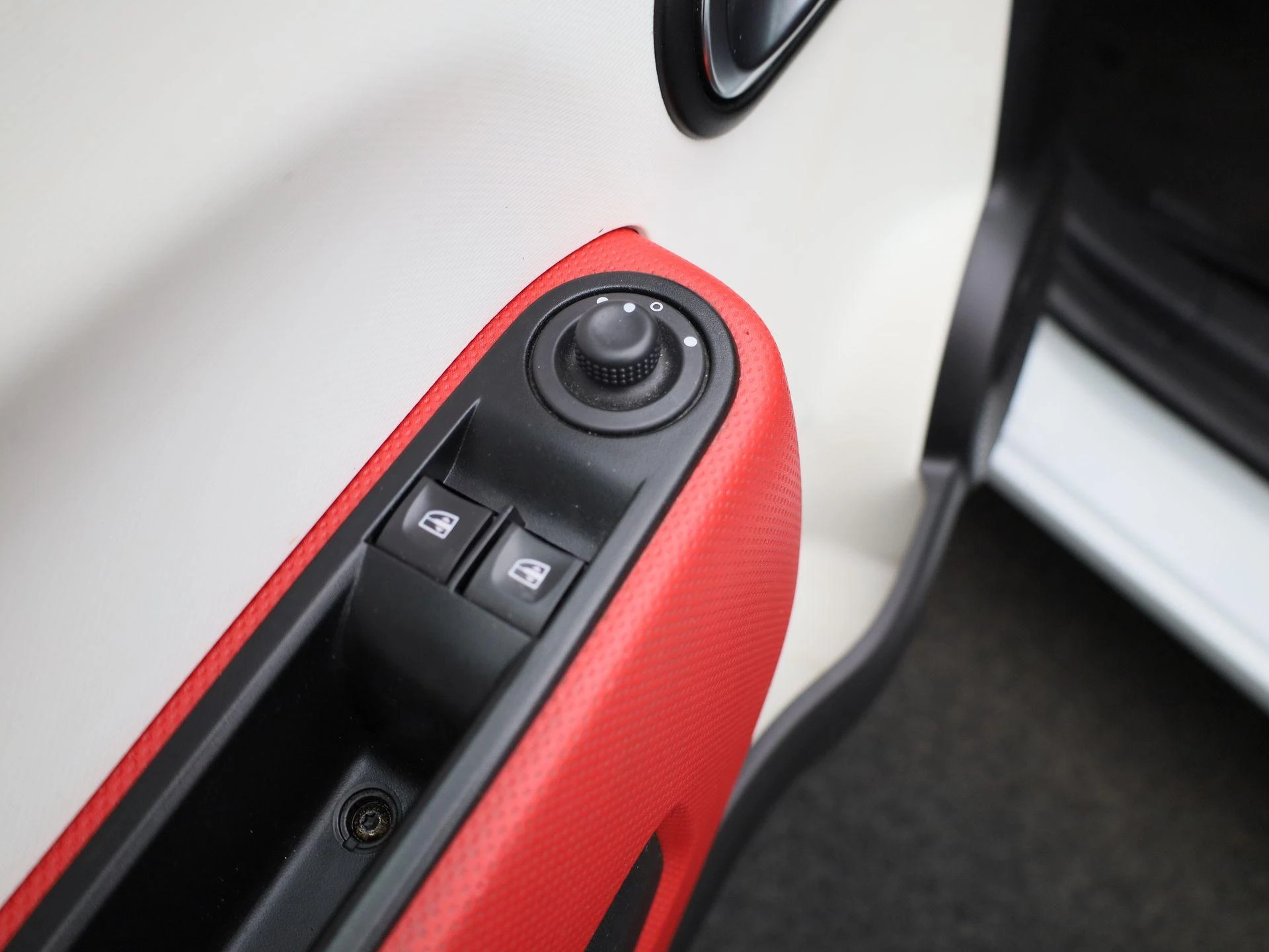 Renault-Twingo-image-24