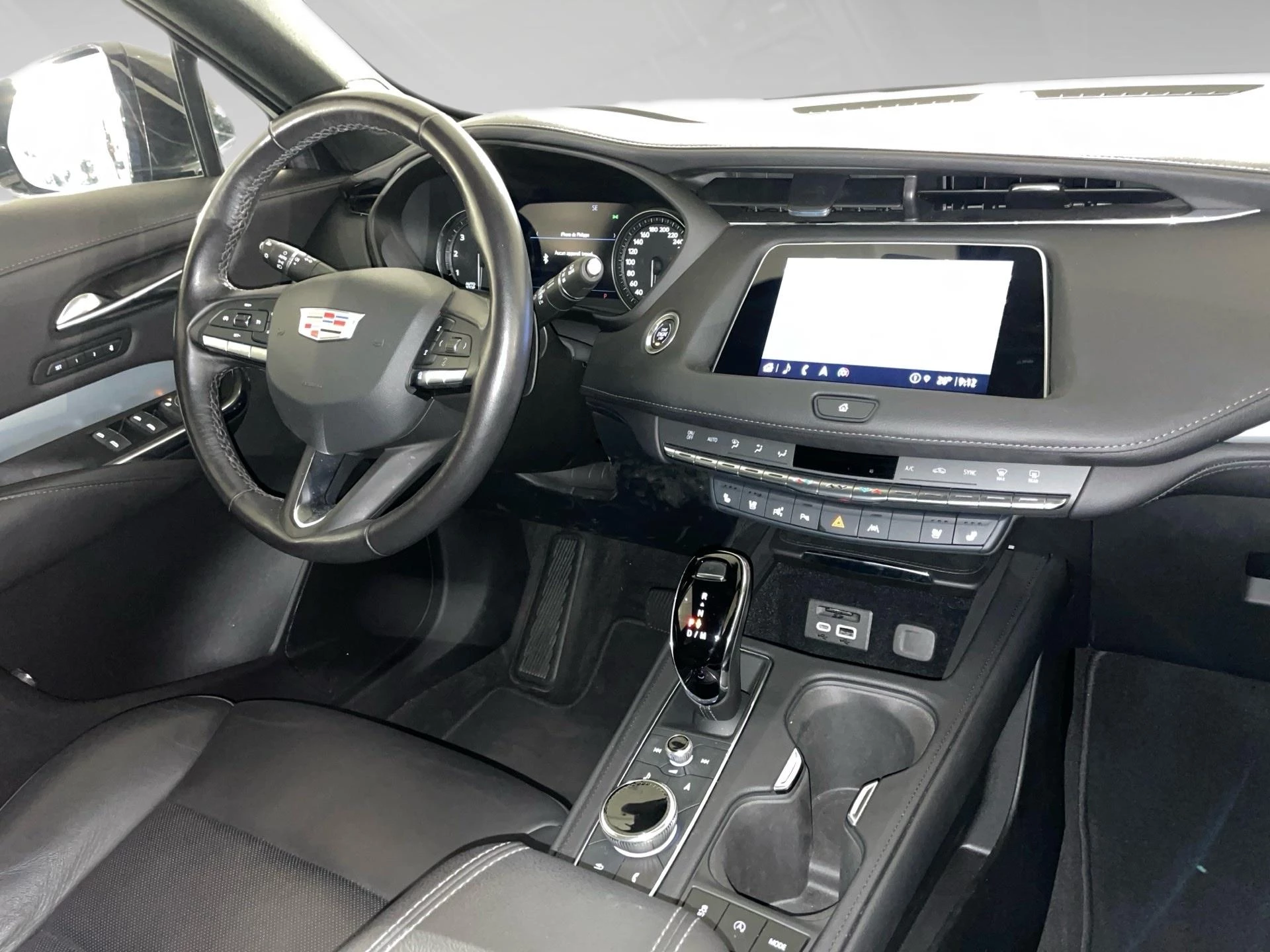 Cadillac-XT4-image-5