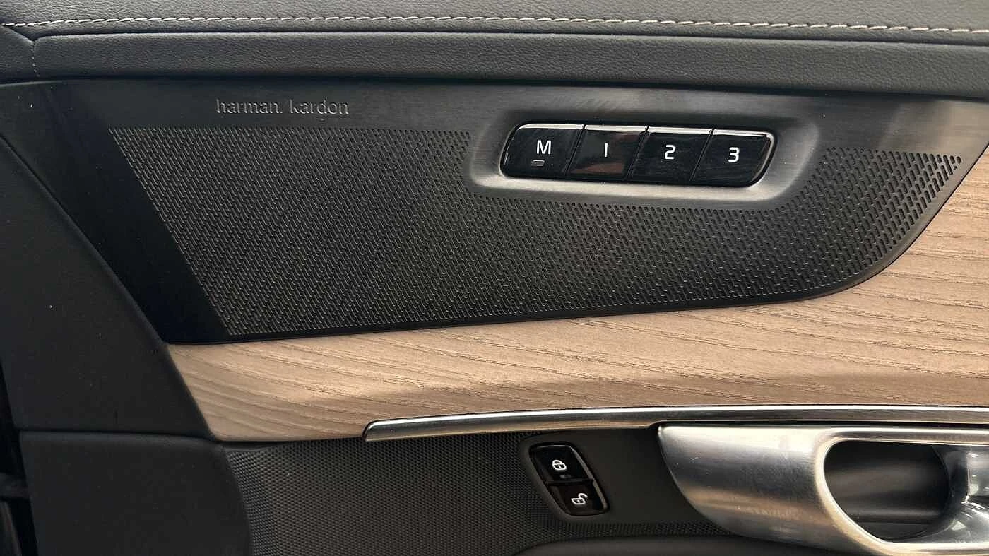 Volvo-XC90-image-21