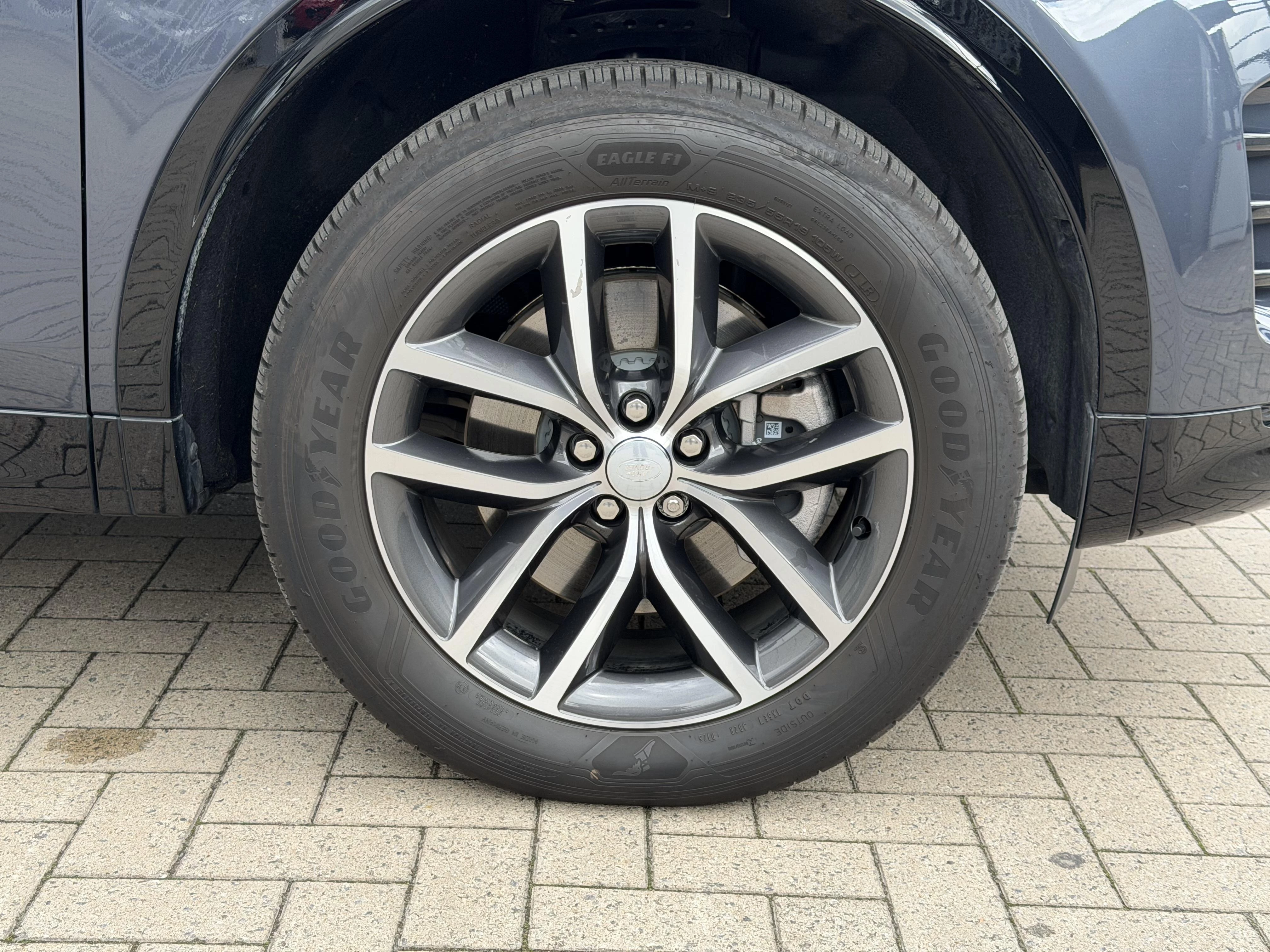Land Rover Discovery Sport P270e Dynamic SE