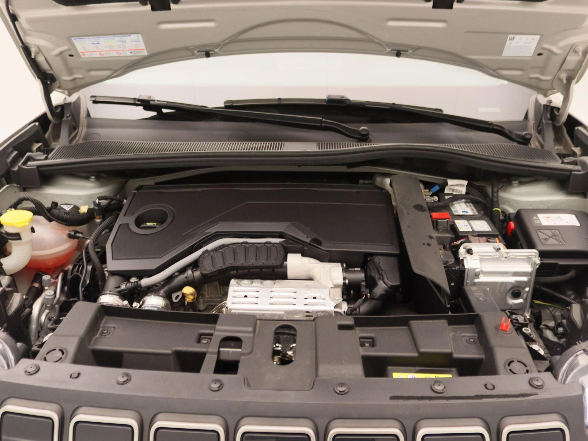 Jeep-Avenger-image-14