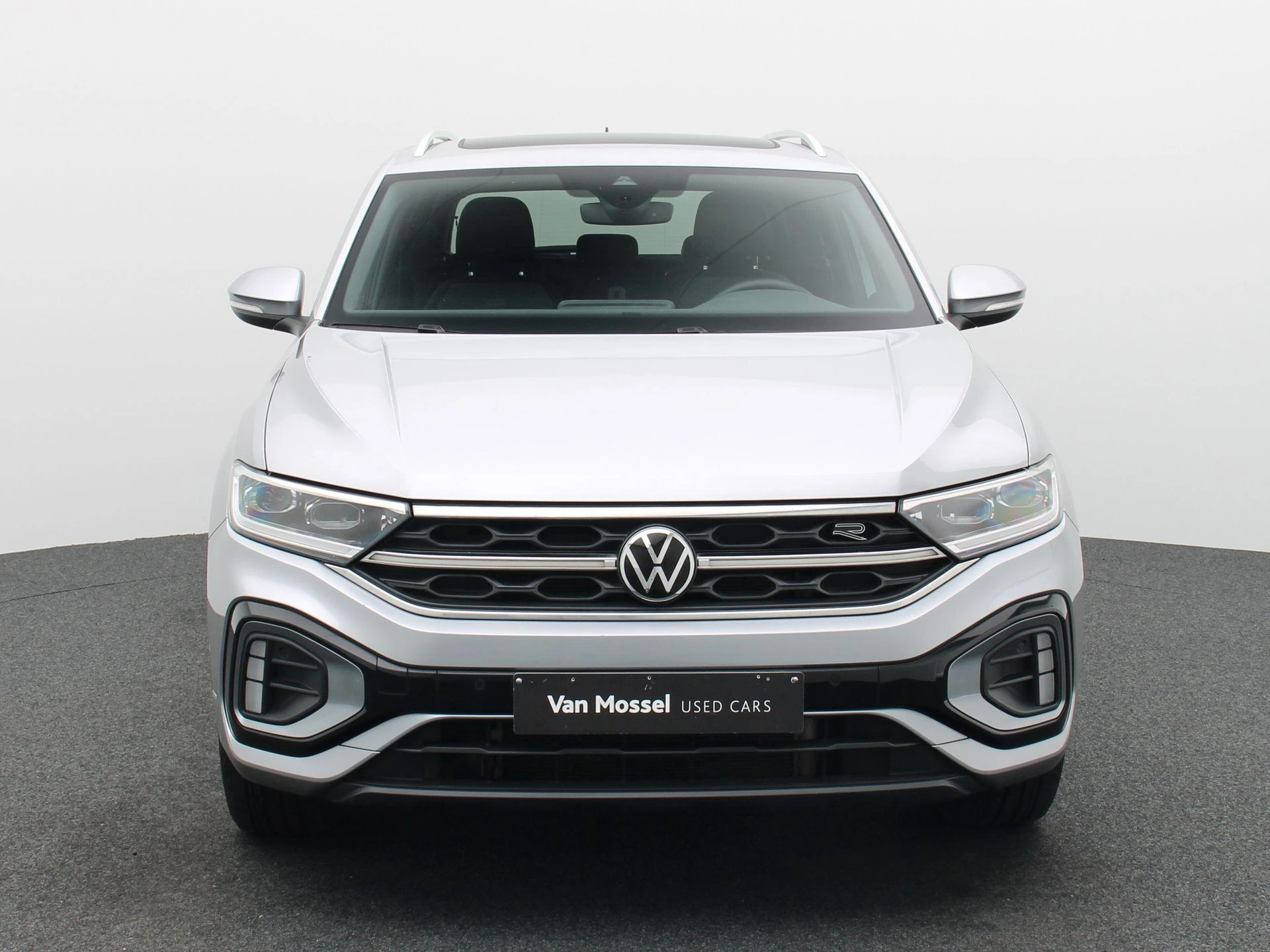 Volkswagen-T-Roc-image-2