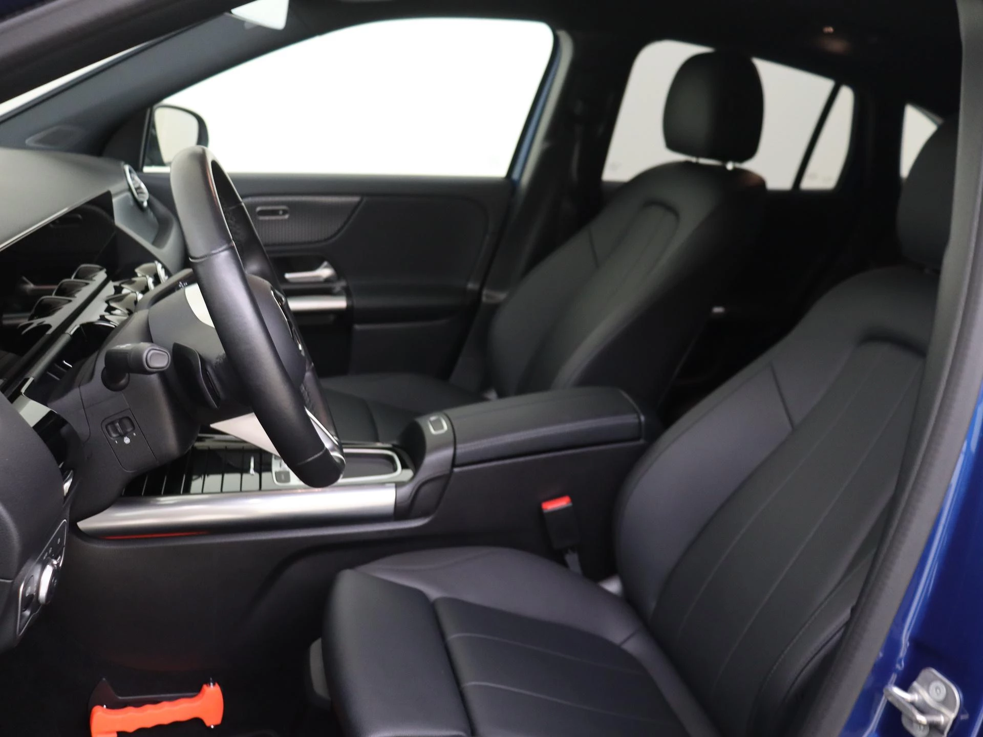 Mercedes-Benz-GLA-image-10