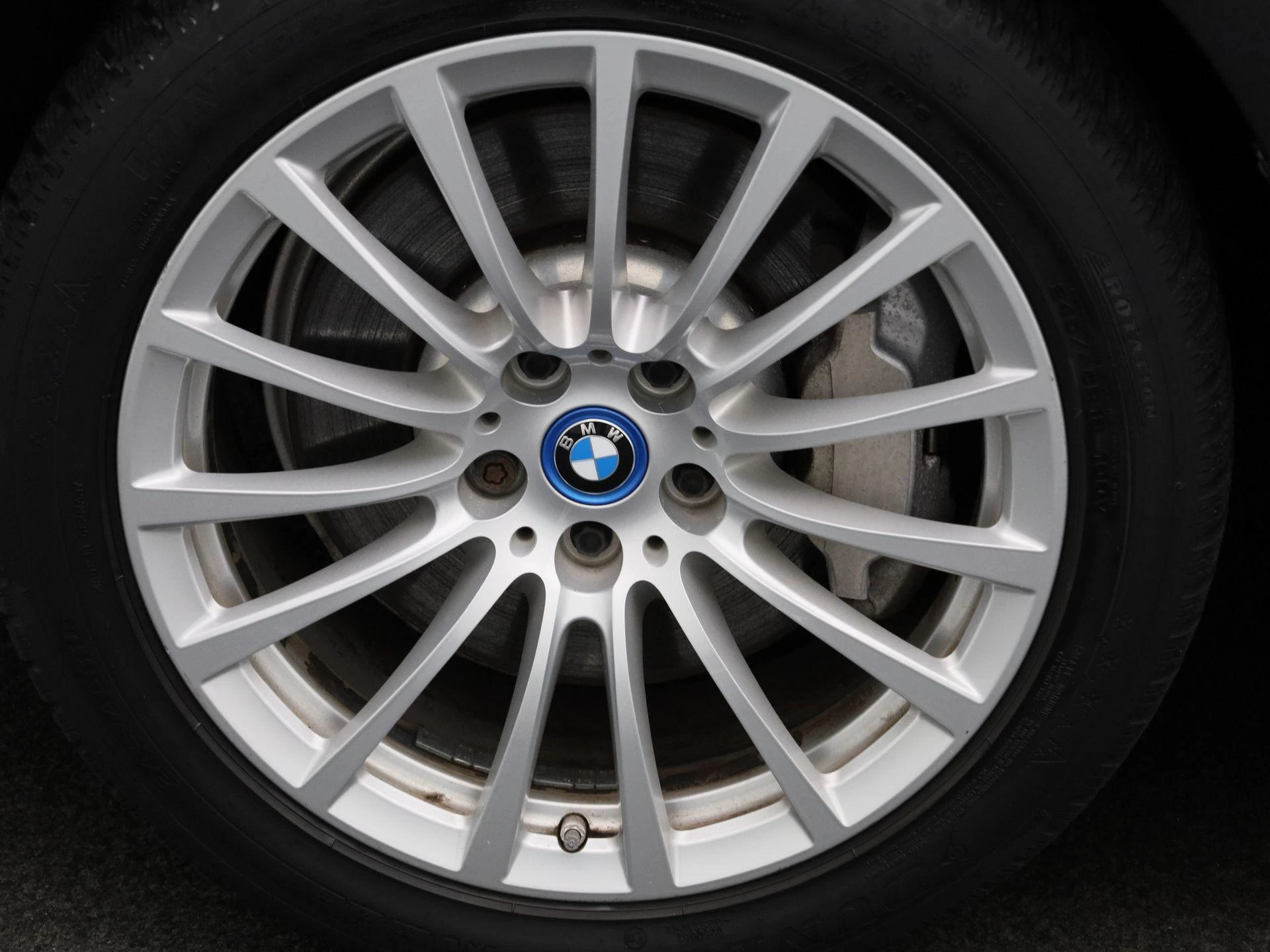 BMW-5 Serie-image-13