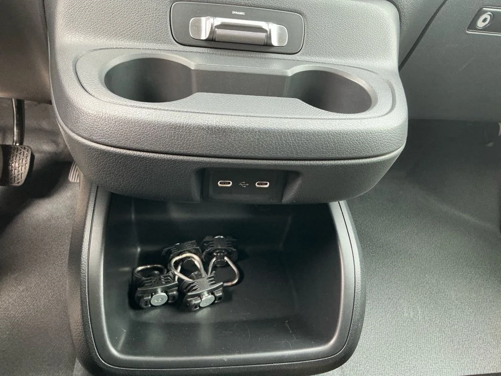 Mercedes-Benz-Vito 116-image-18