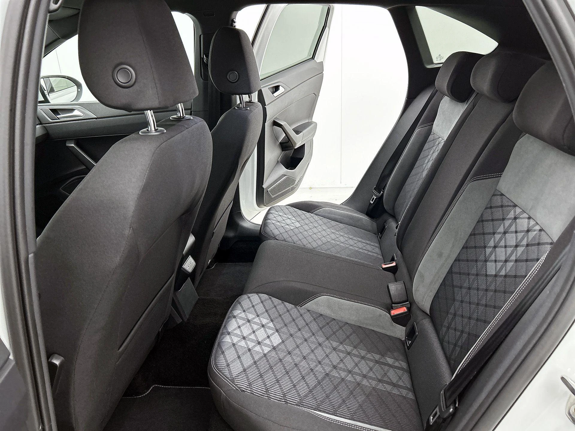 Volkswagen-Taigo-image-27