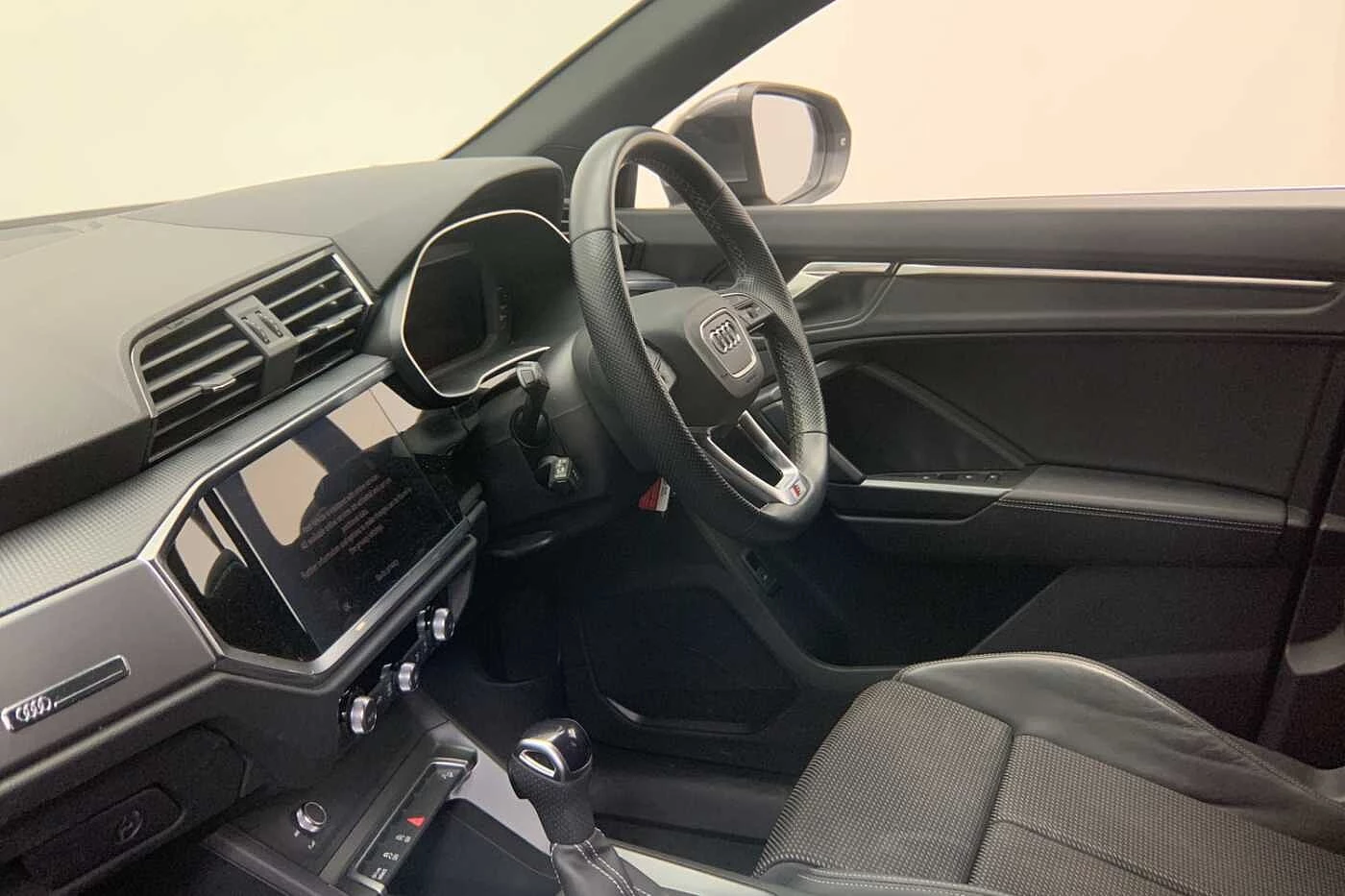 Audi-Q3-image-1