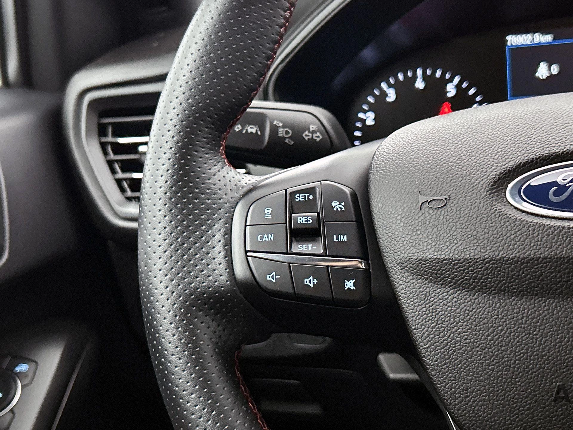 Ford Focus 1.0 EcoBoost Hybrid ST Line X Business
