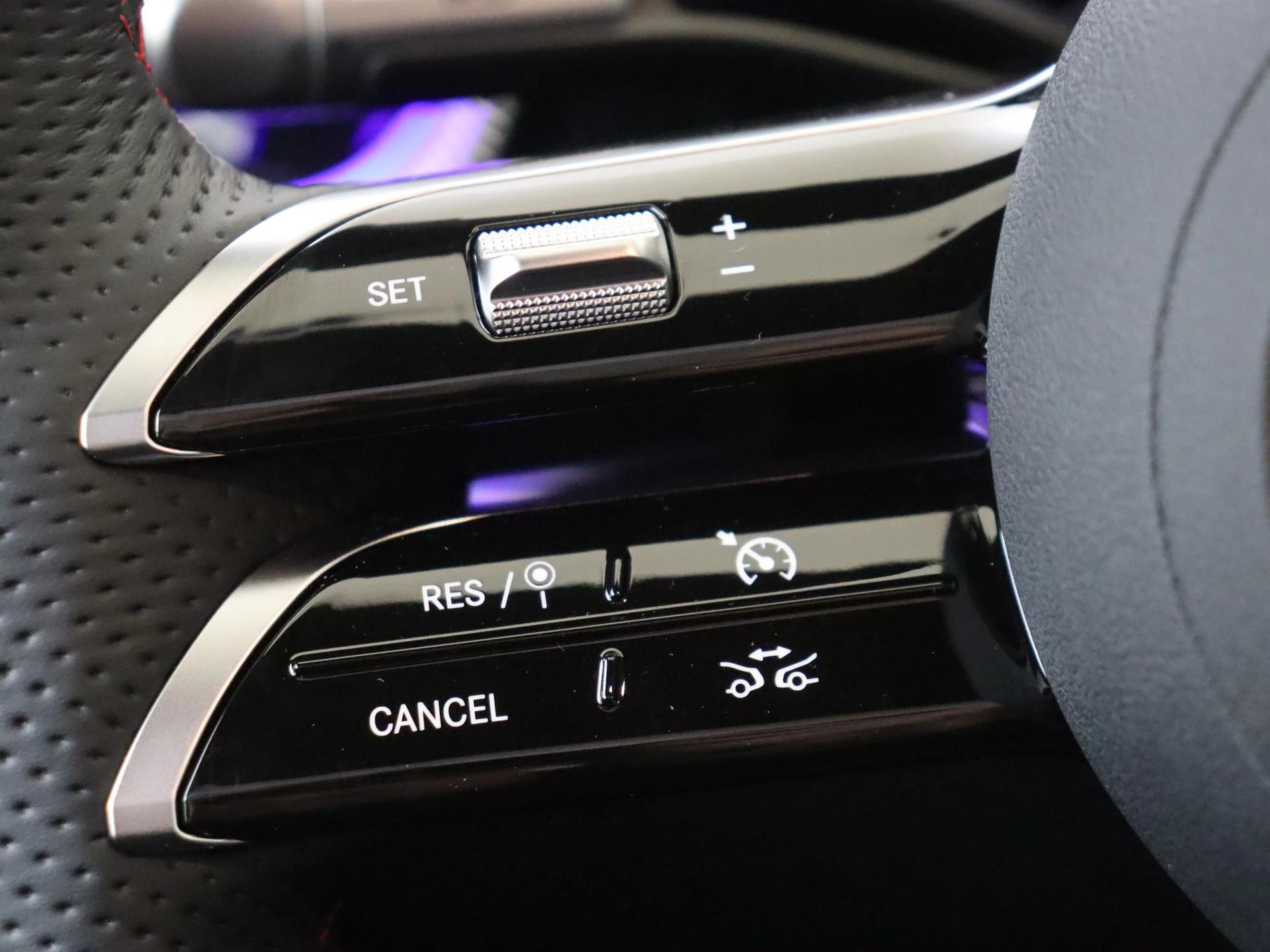 Mercedes-Benz CLA 200 AMG Line Plus