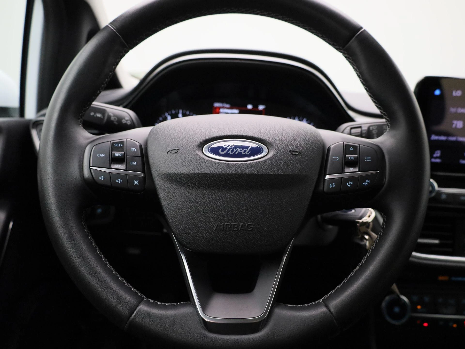 Ford Fiesta 1.0i EcoBoost MHEV 92kW Connected