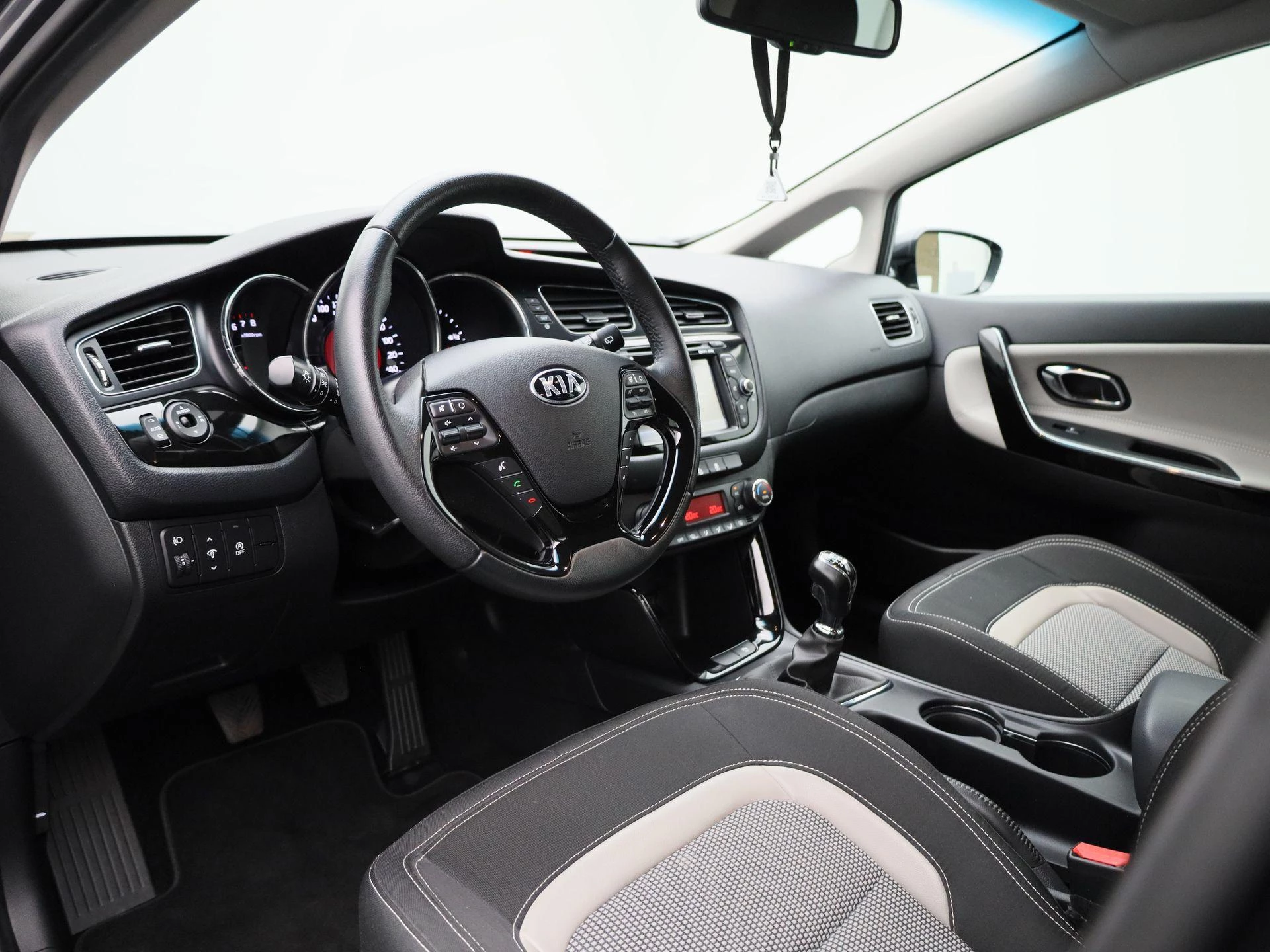 Kia cee'd 1.6 GDI BusinessLine