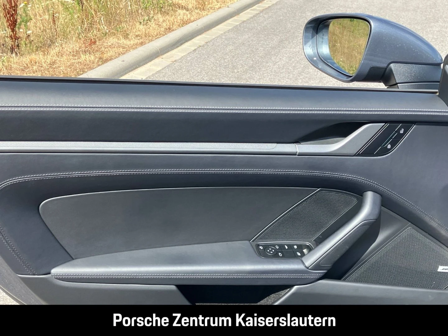 Porsche 911 992 Carrera Cabrio Sportabgas Surround-View carrera
