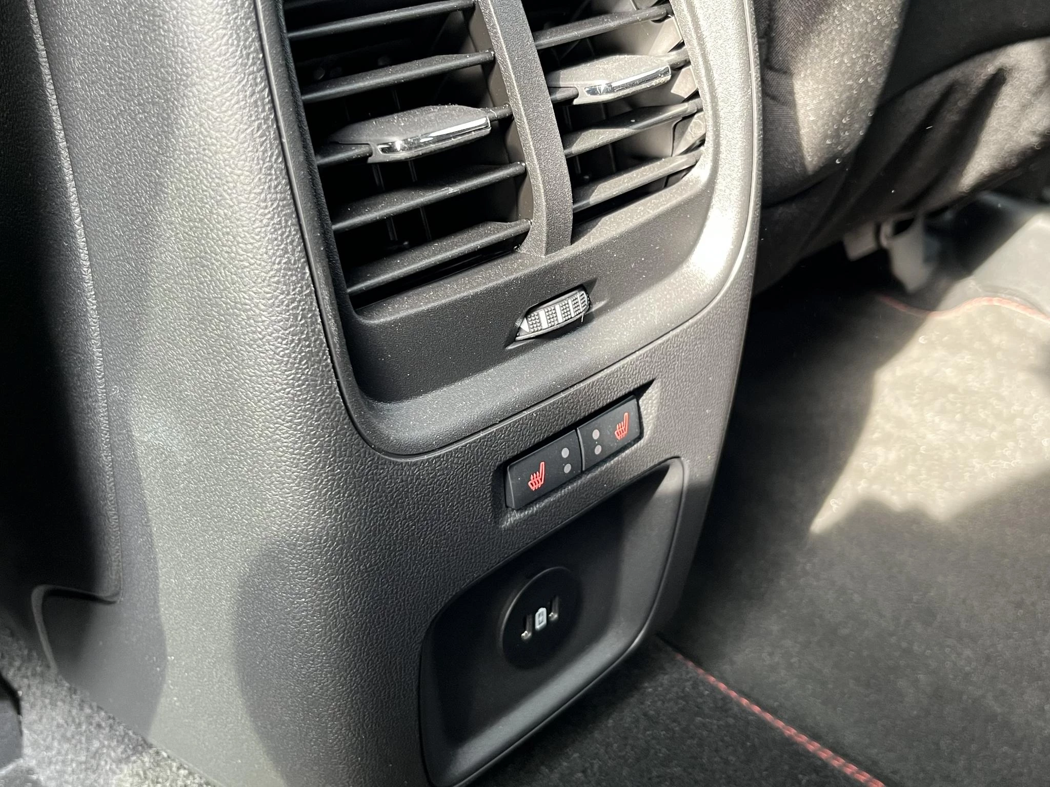 Ford-Kuga-image-42