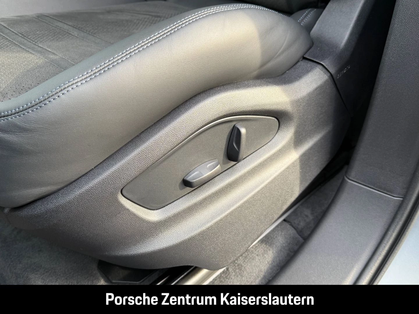 Porsche-Cayenne-image-23