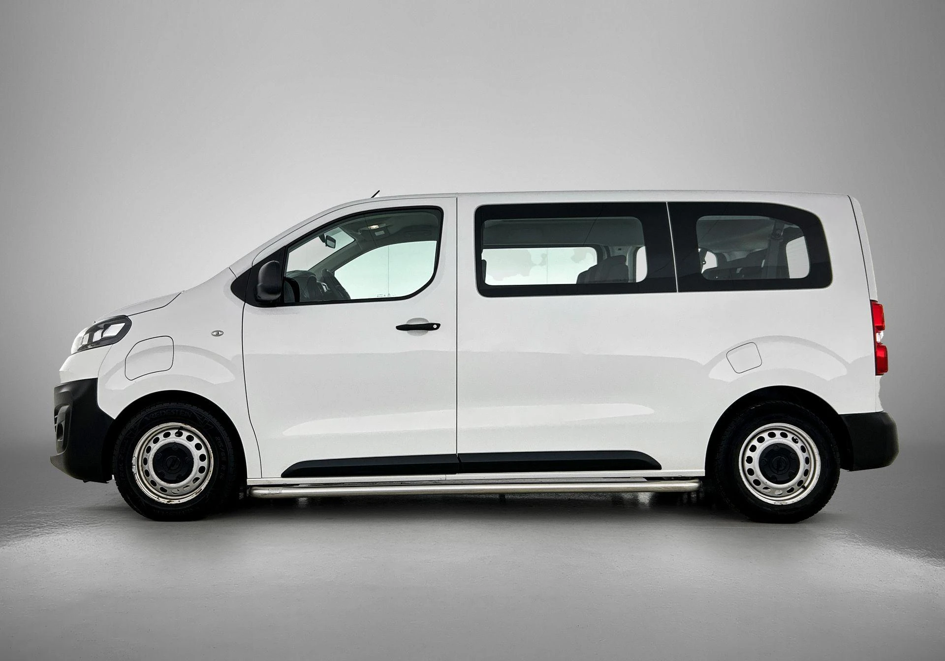 Opel-Vivaro-e-image-1