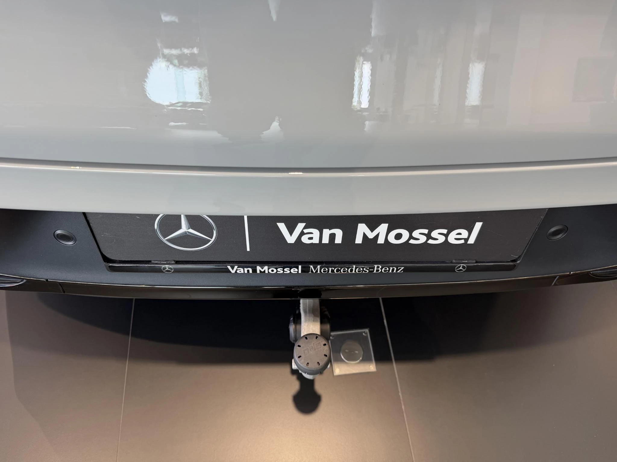 Mercedes-Benz-EQE-image-11
