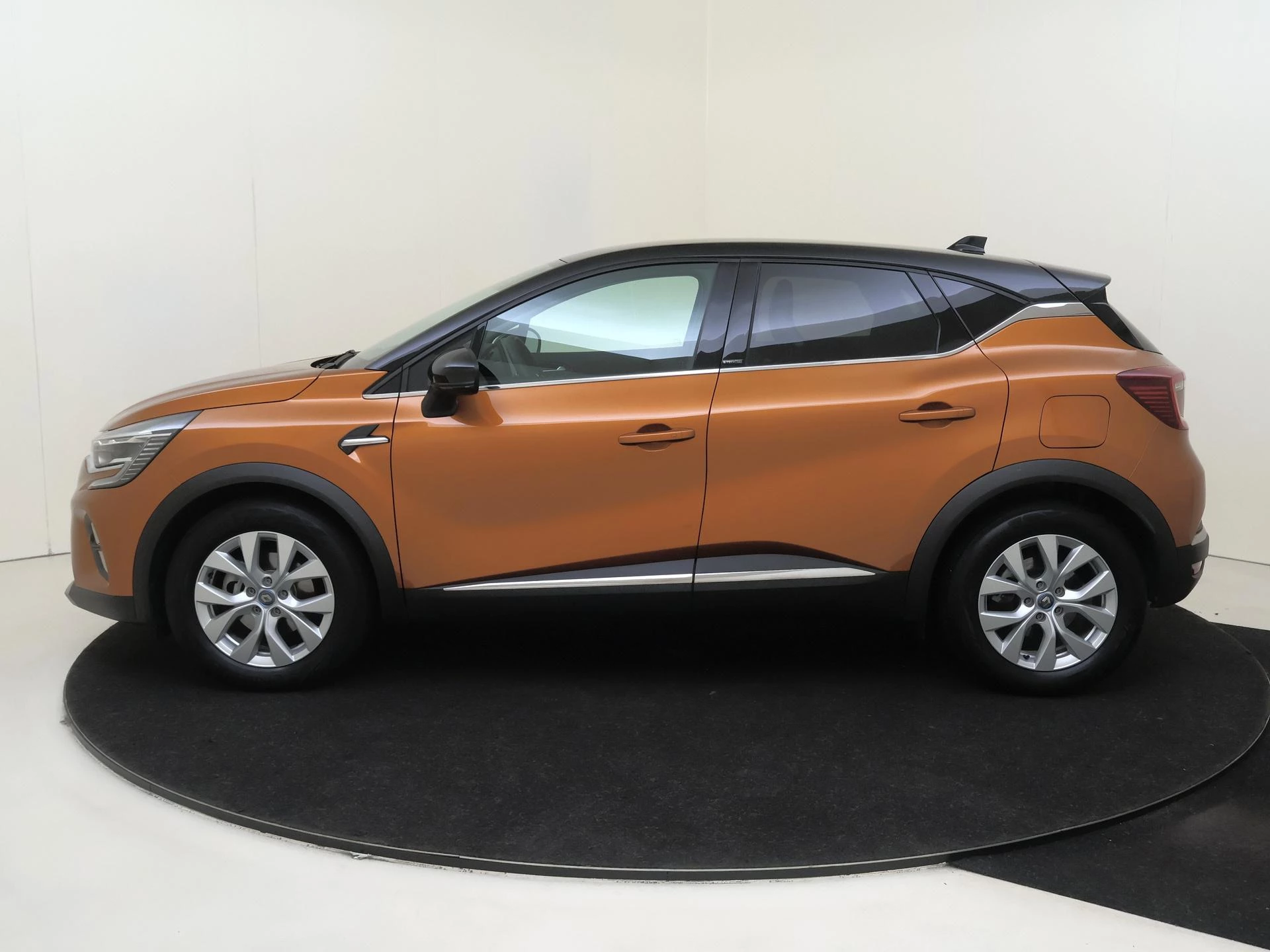 Renault-Captur-image-7