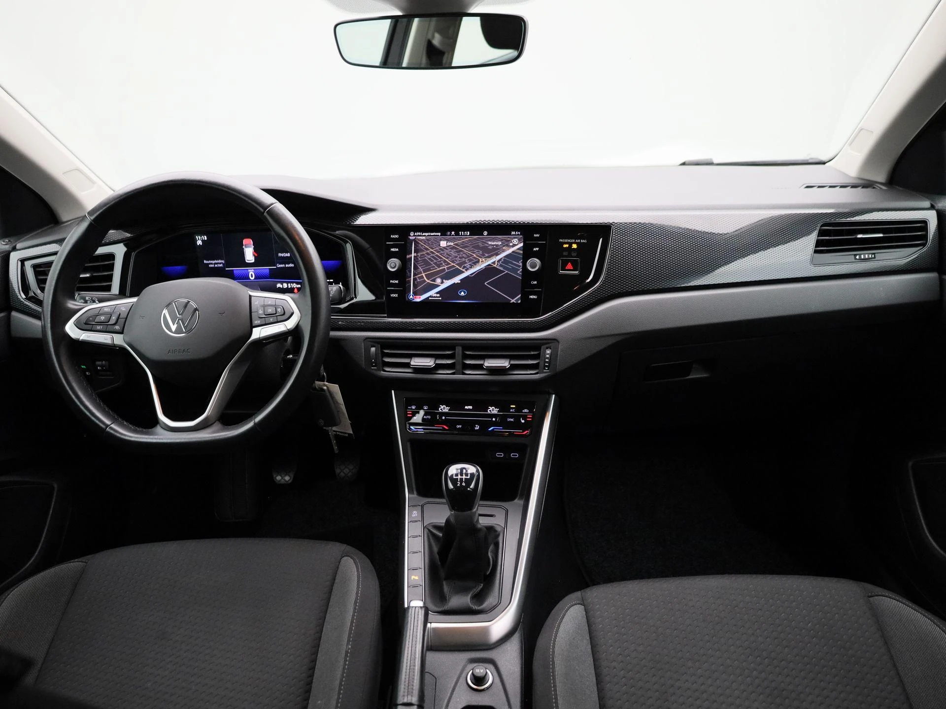 Volkswagen-Polo-image-34