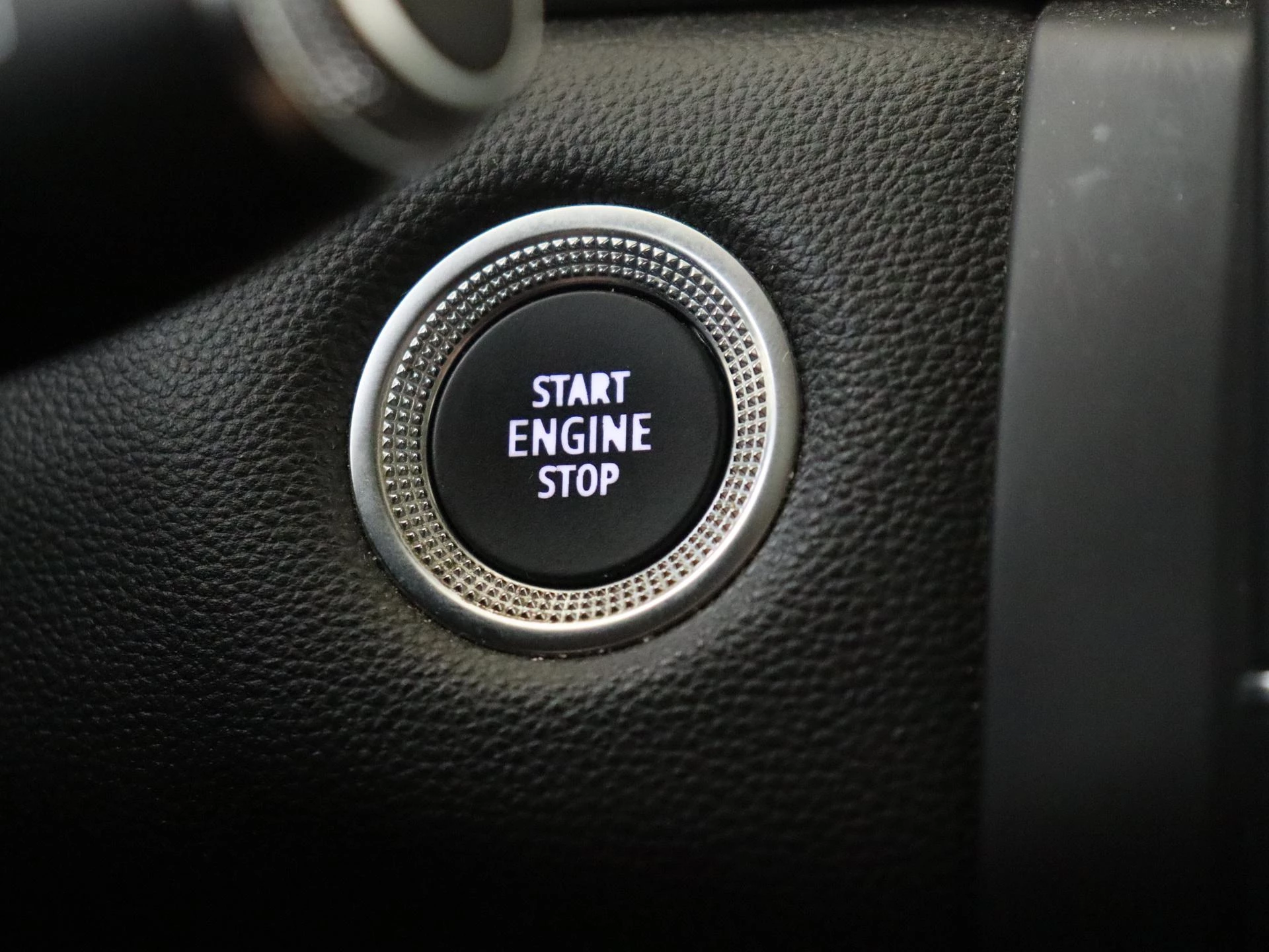 Renault-Captur-image-19