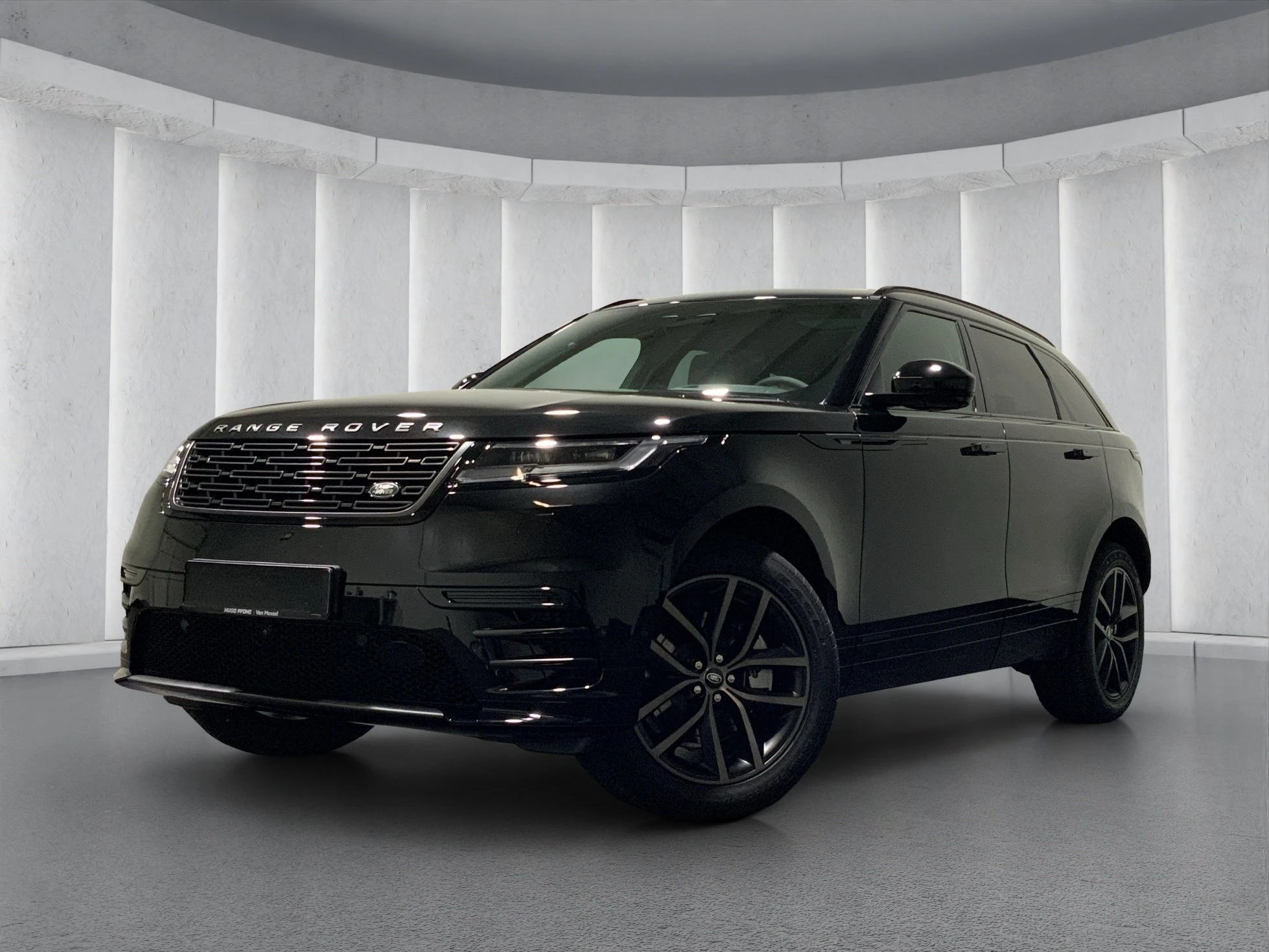 Land Rover-Range Rover Velar-image-0