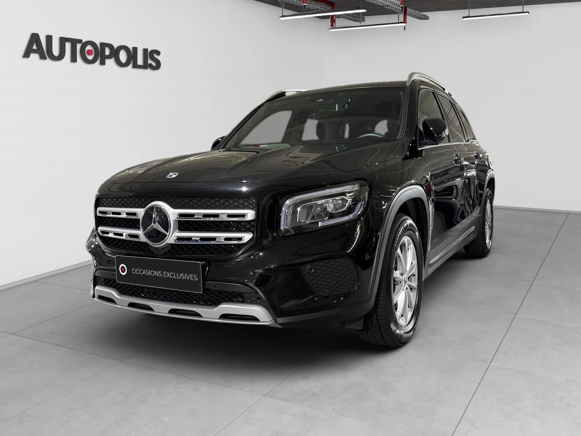 Mercedes-Benz-GLB-image-18