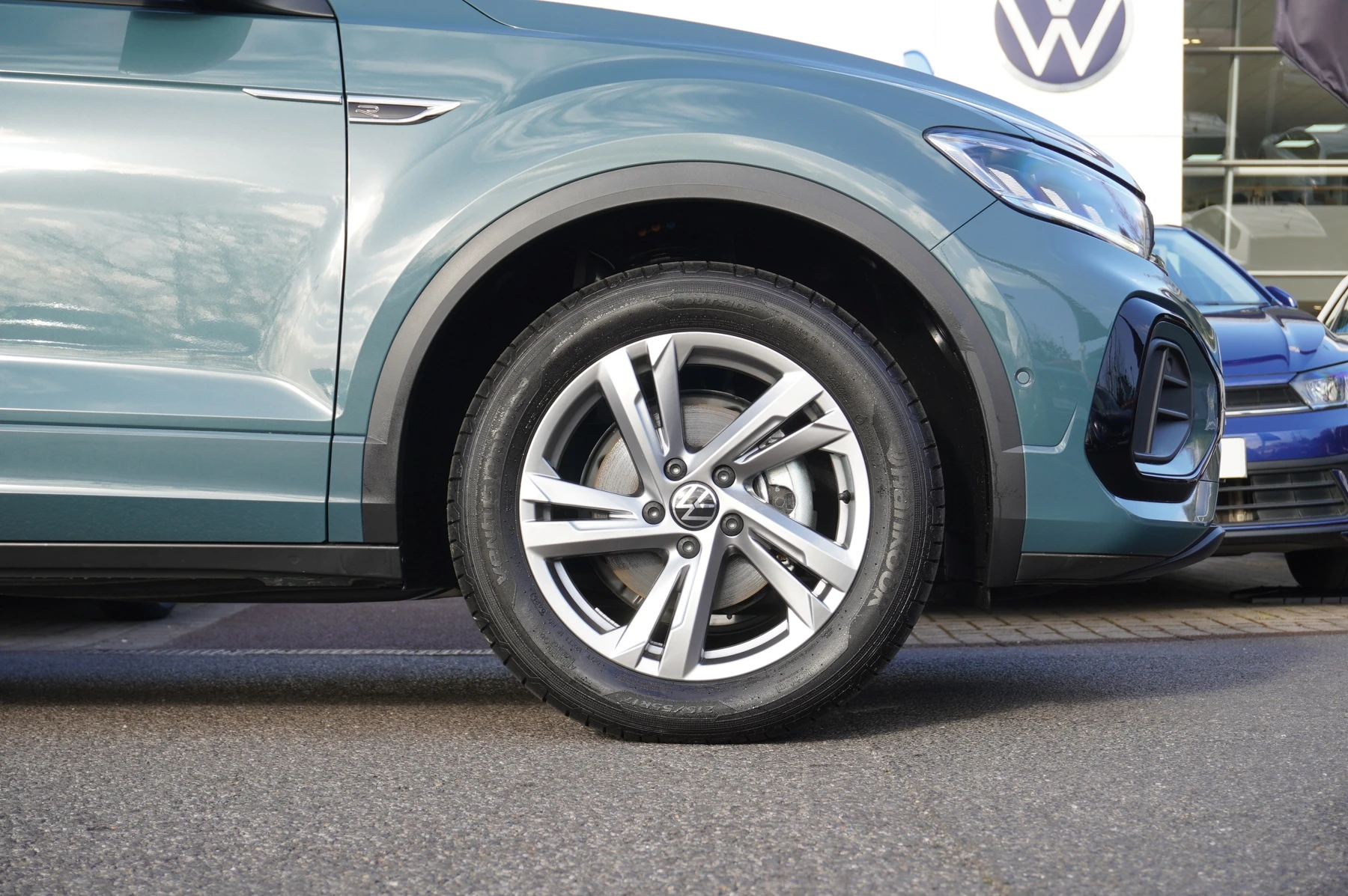 Volkswagen-T-Roc-image-21