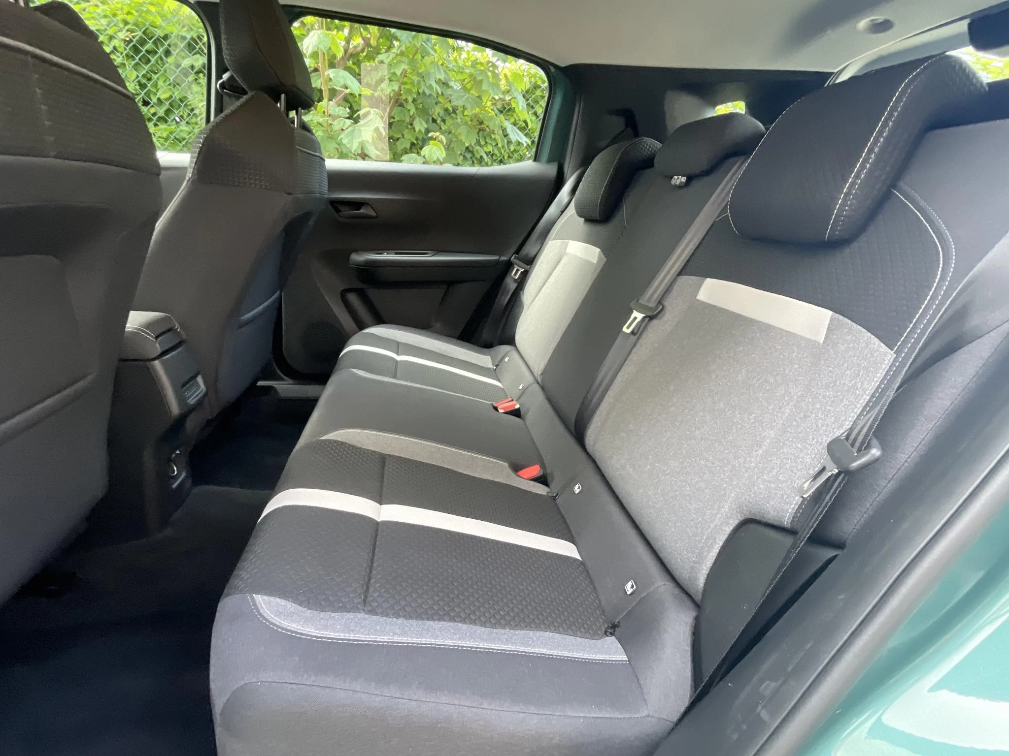 Opel Frontera 1.2 Turbo MHEV 100kW Edition eDCT