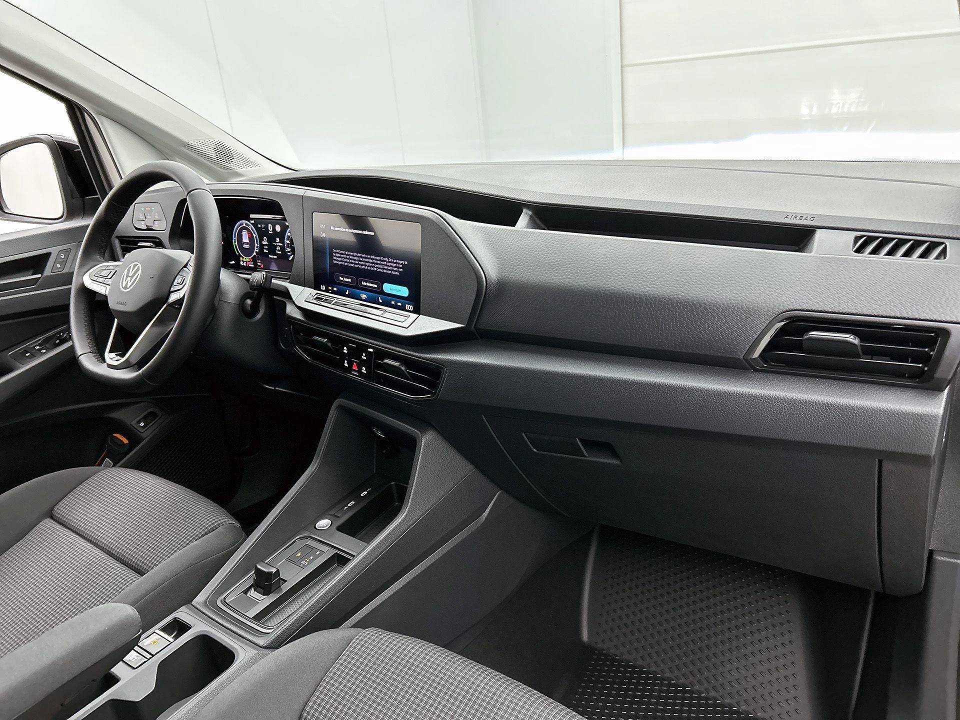 Volkswagen-Caddy-image-18