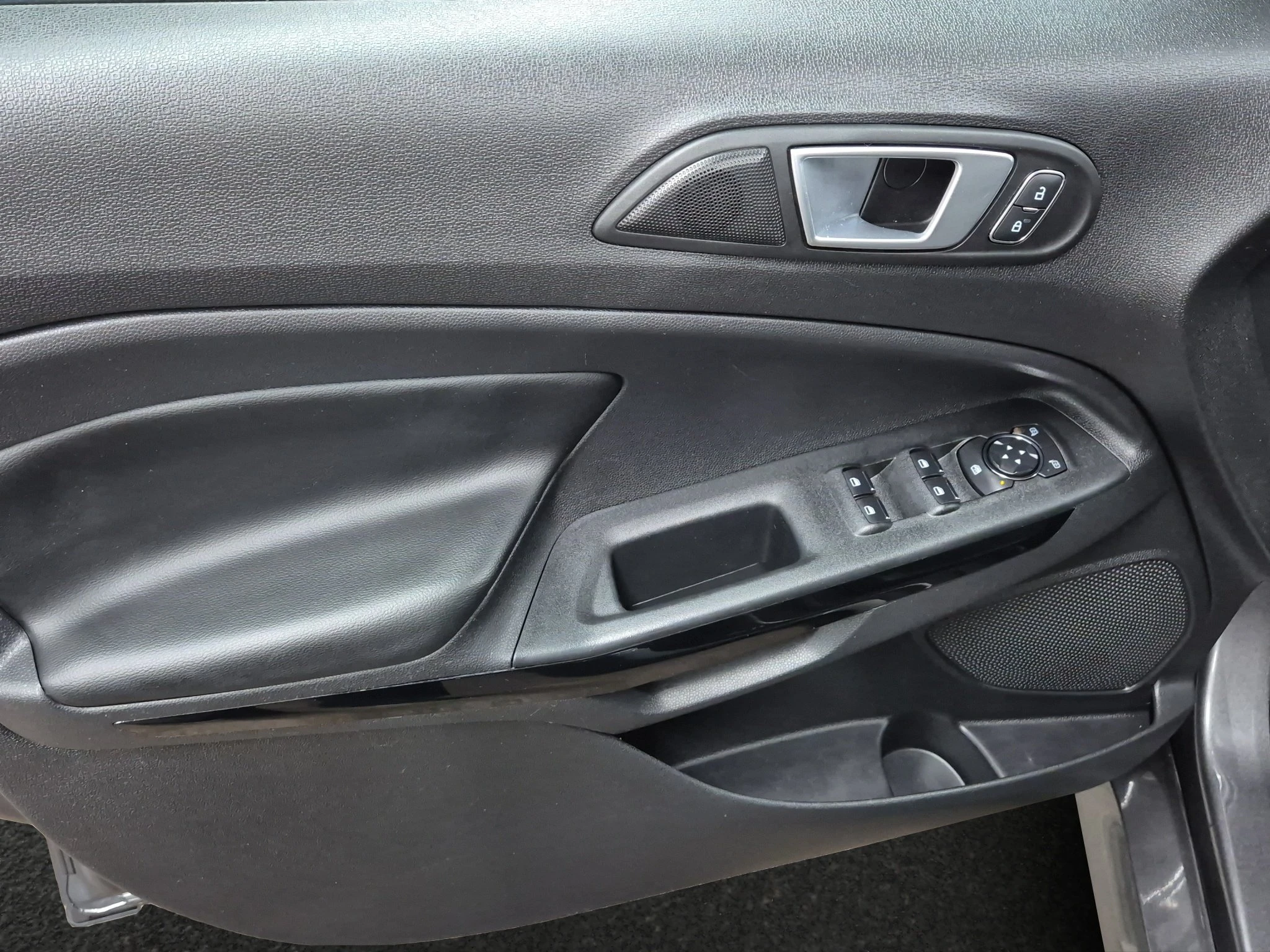 Ford-EcoSport-image-15