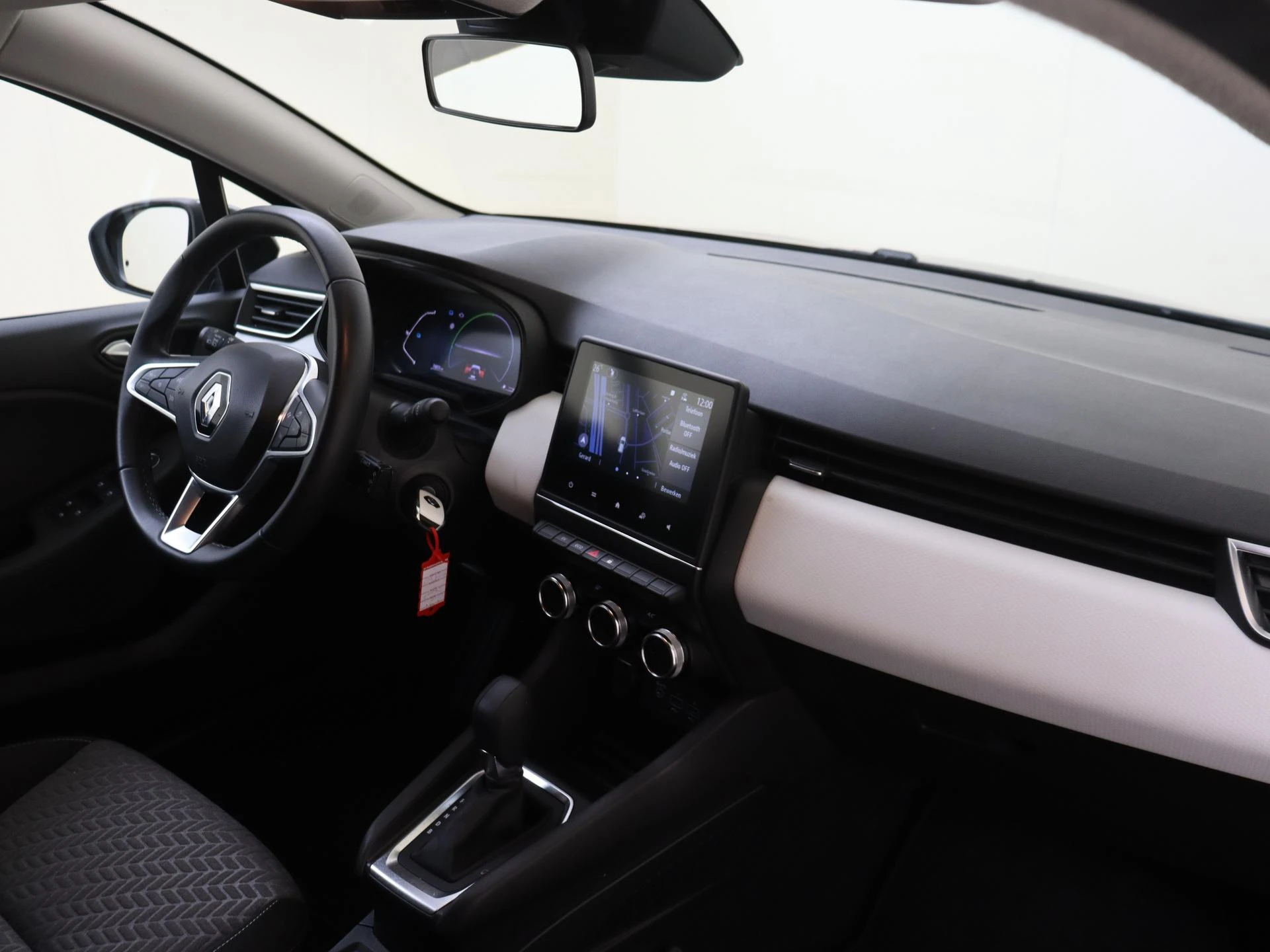 Renault-Clio-image-4