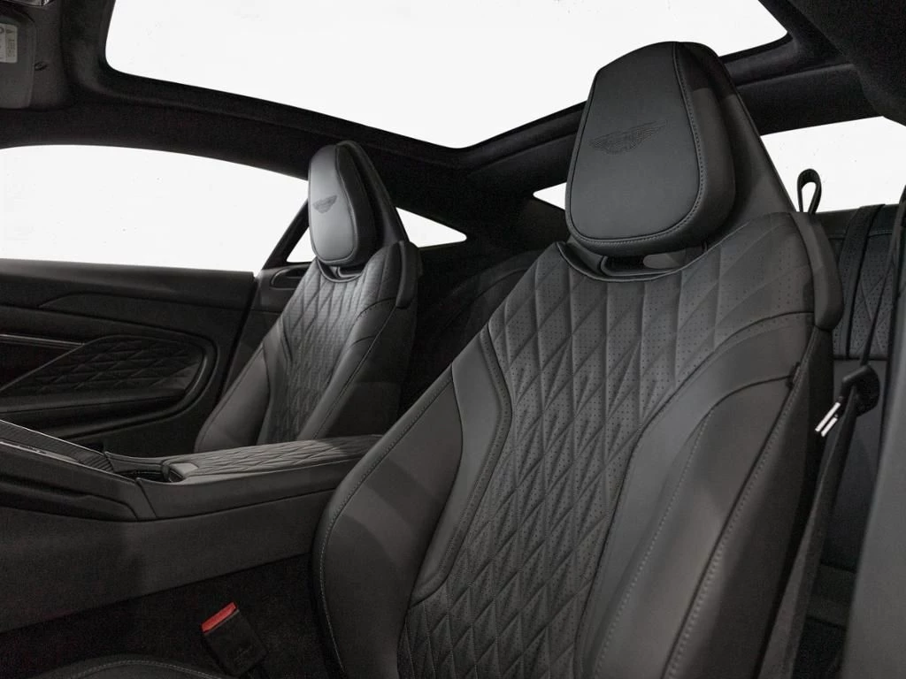Aston Martin DB12 Coupe Aston Martin Hamburg