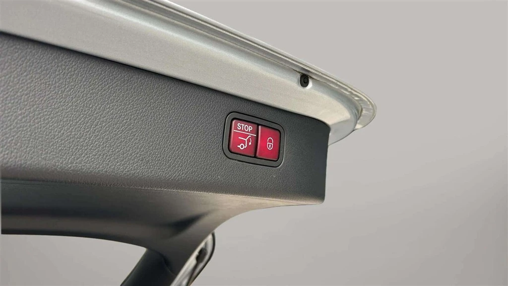 Mercedes-Benz-C-Klasse-image-26