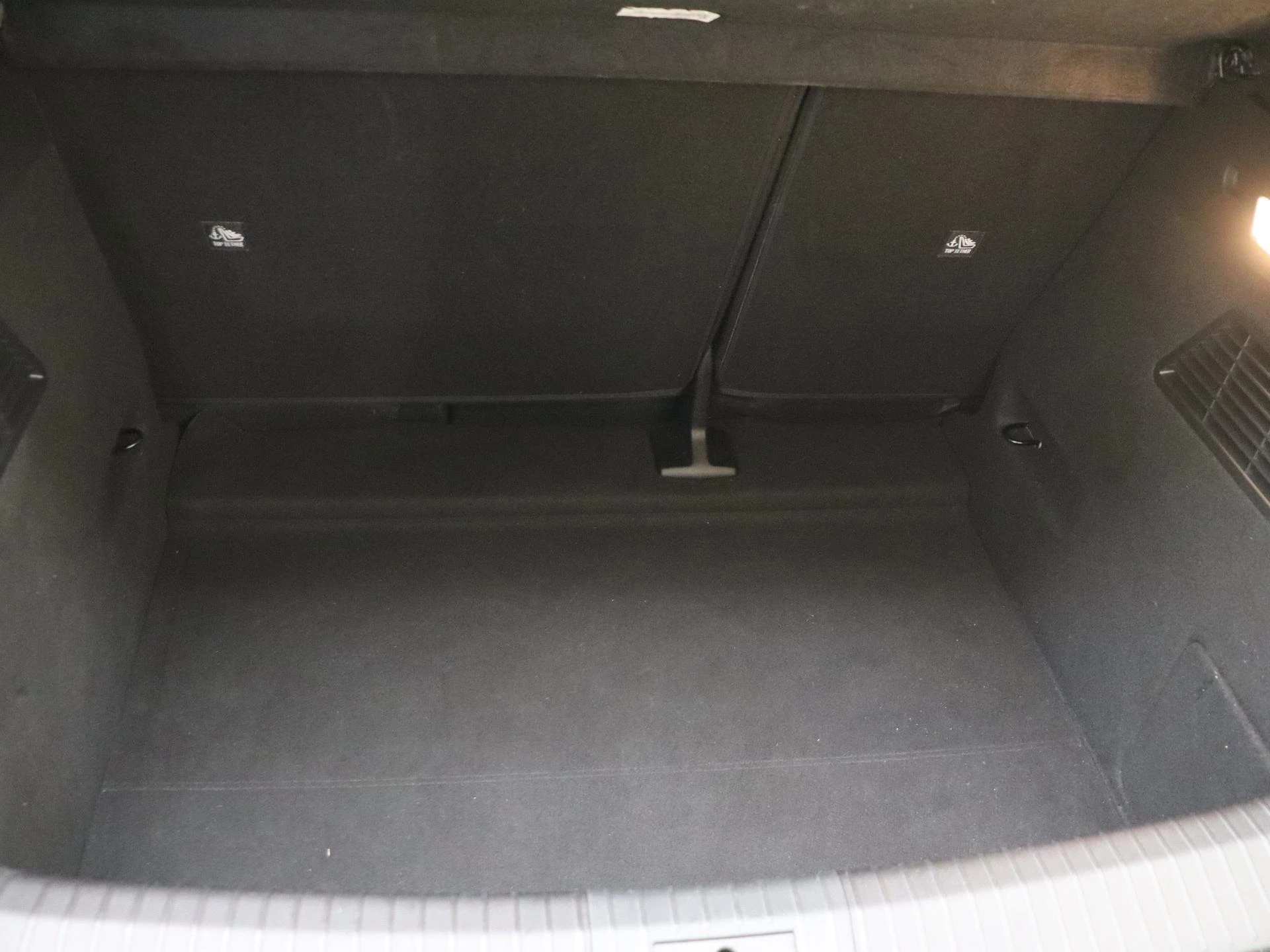 Renault-Megane E-Tech-image-26