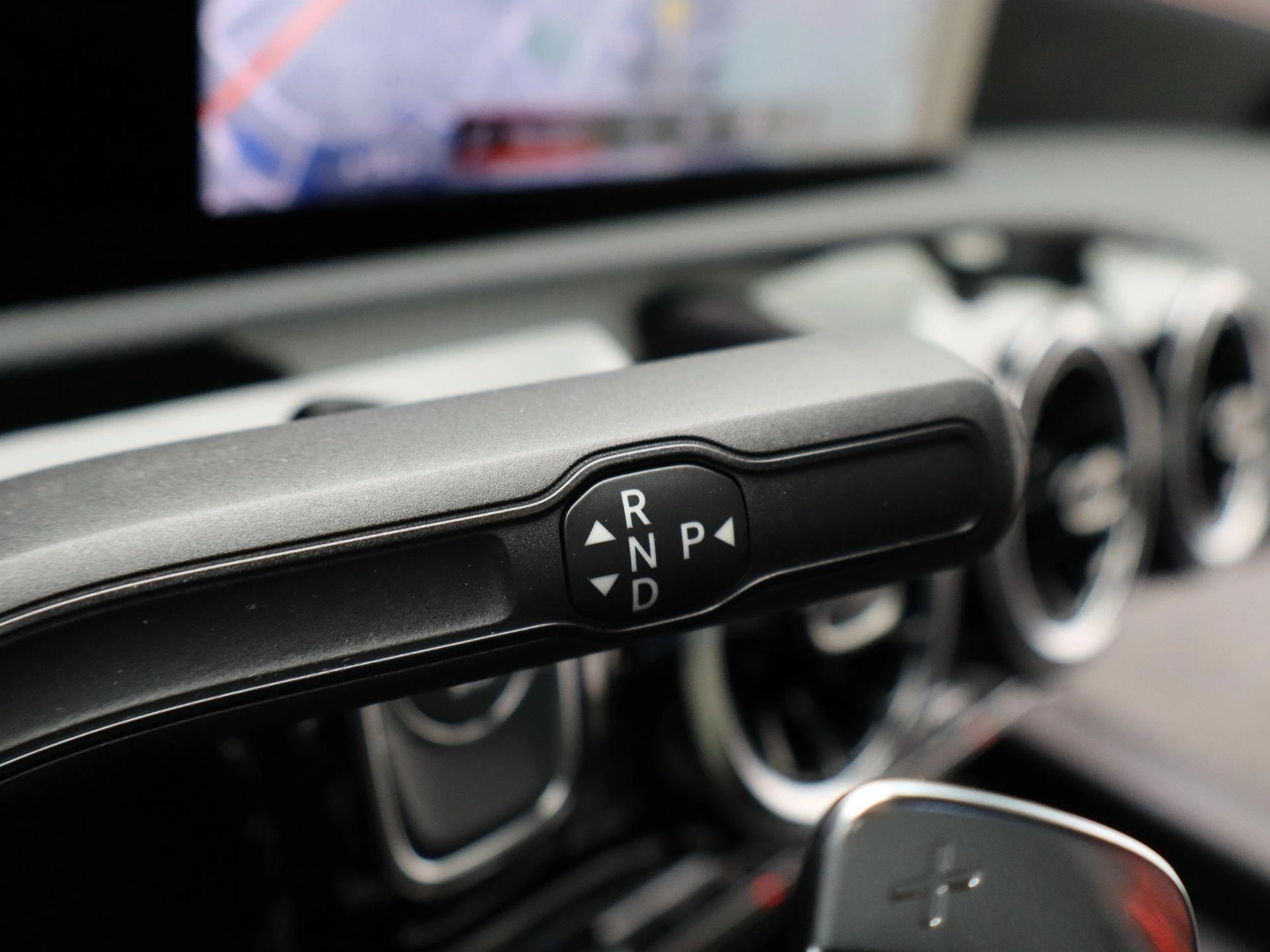 Mercedes-Benz-A-Klasse-image-18
