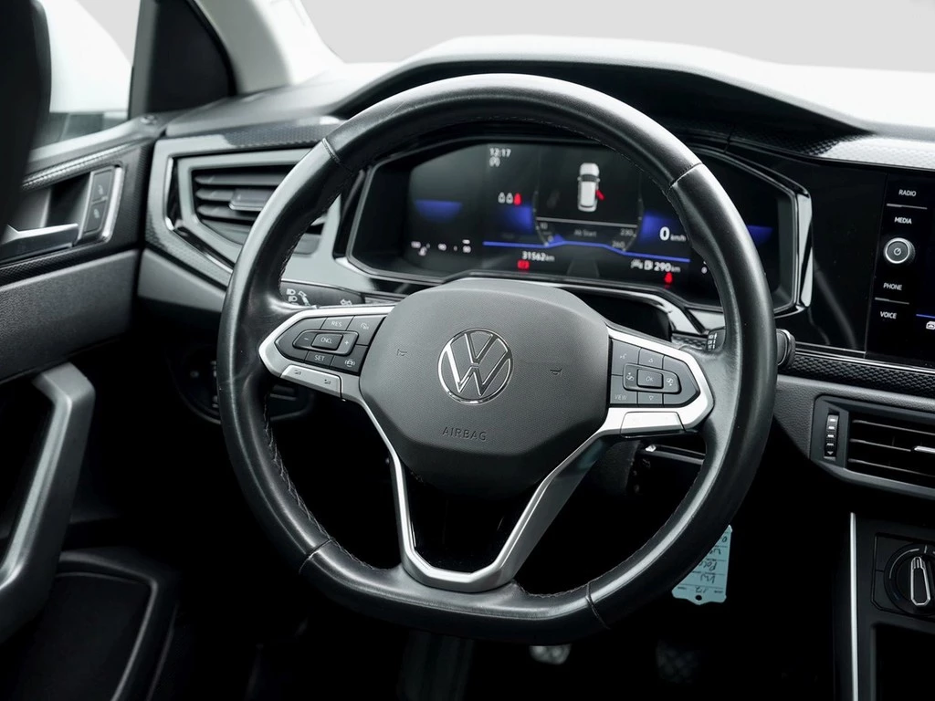 Volkswagen-Polo-image-11