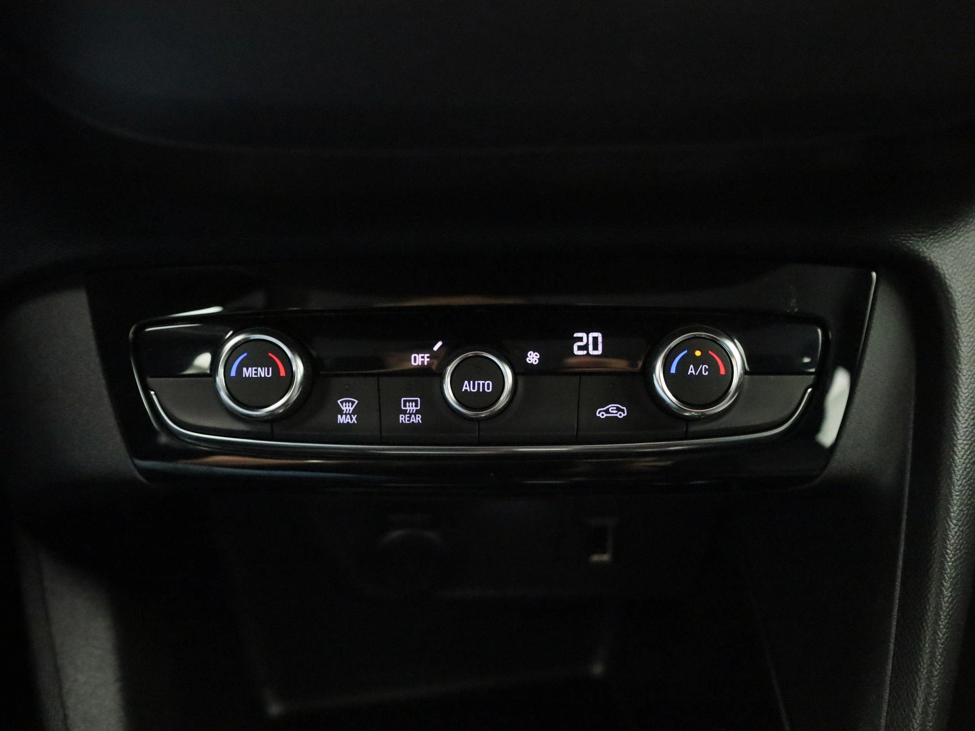 Opel-Corsa-e-image-16