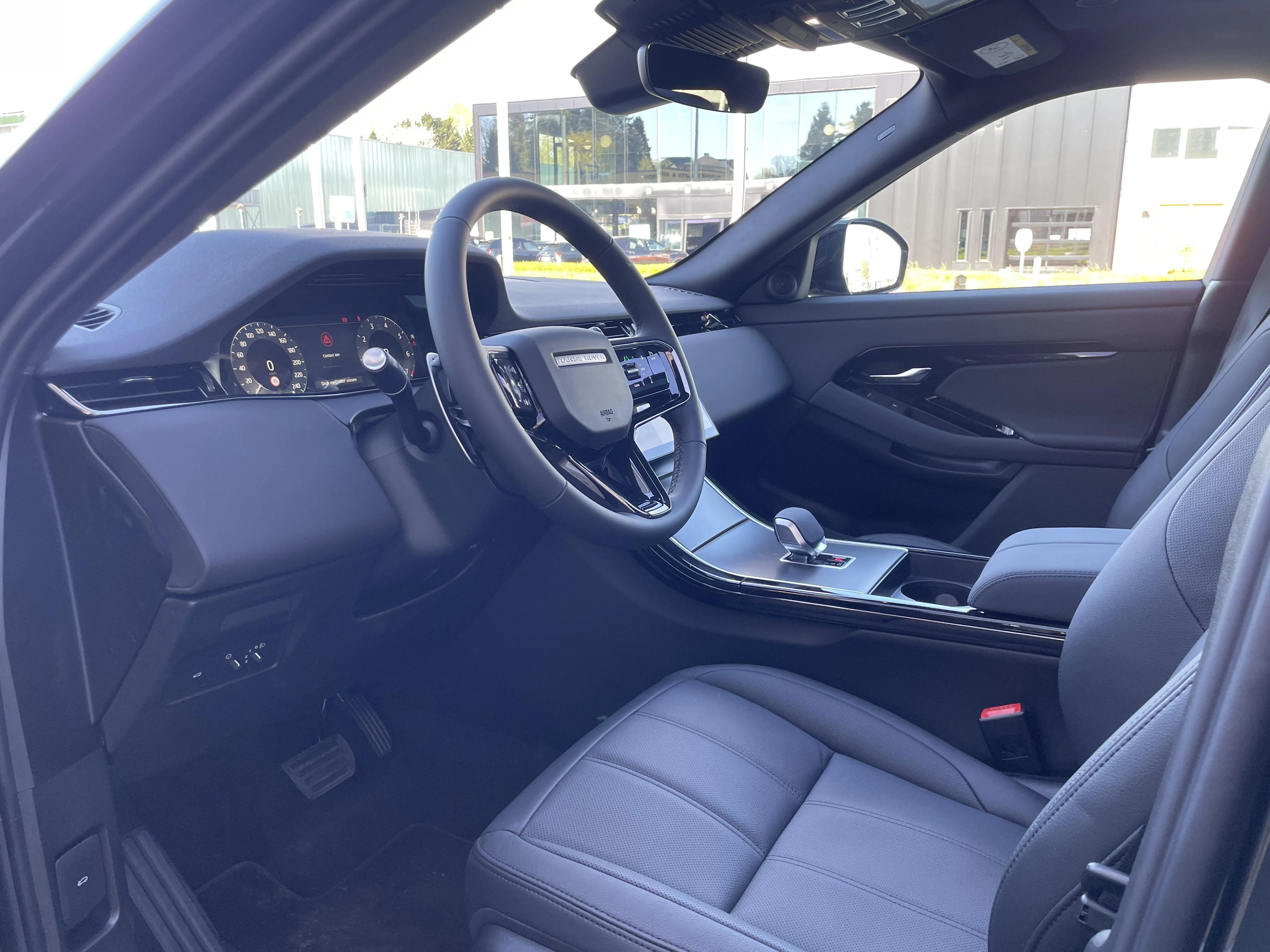 Land Rover Range Rover Evoque P160 S FWD Auto. 26.5MY