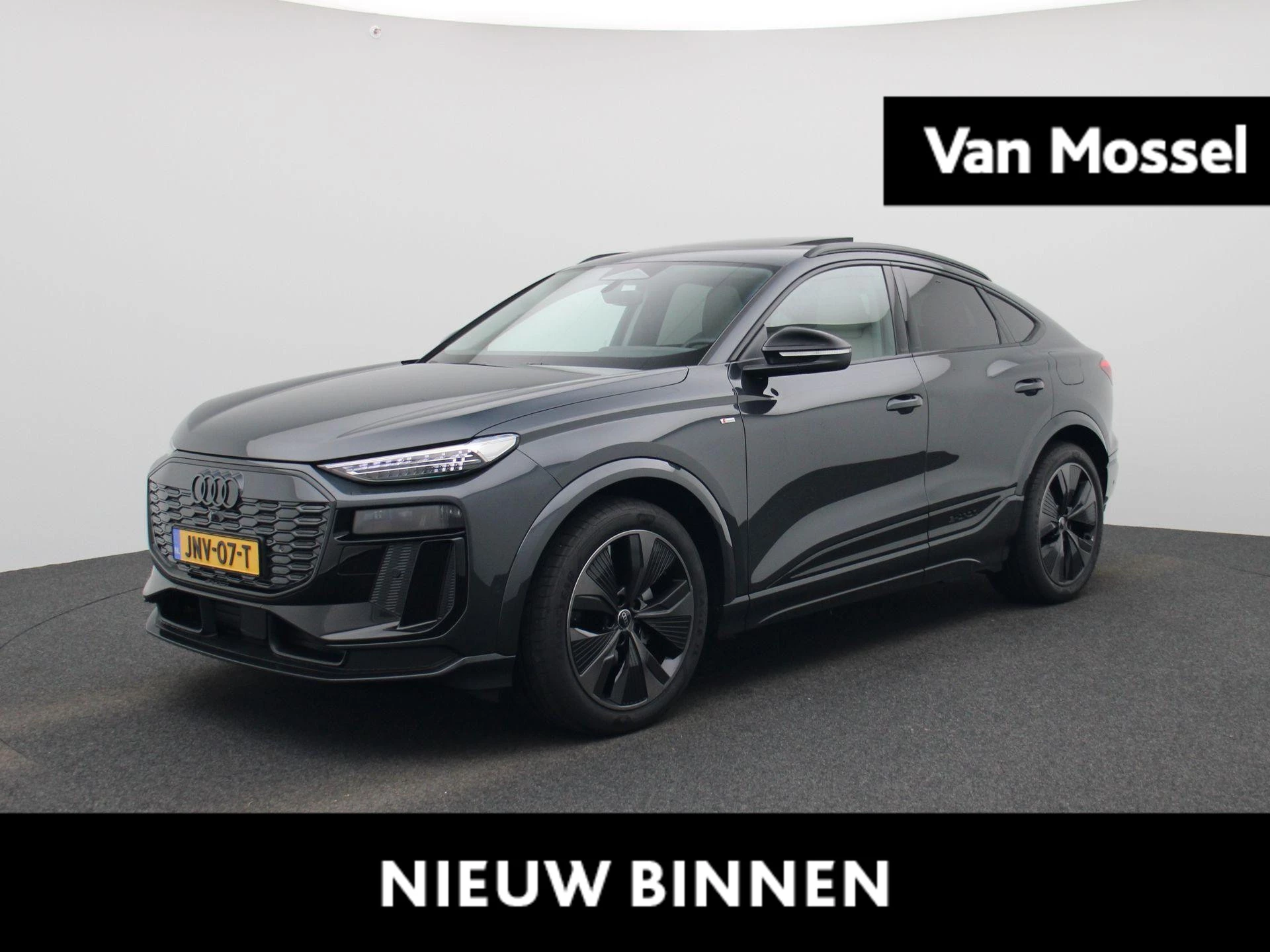 Audi-Q6 e-tron-image-0